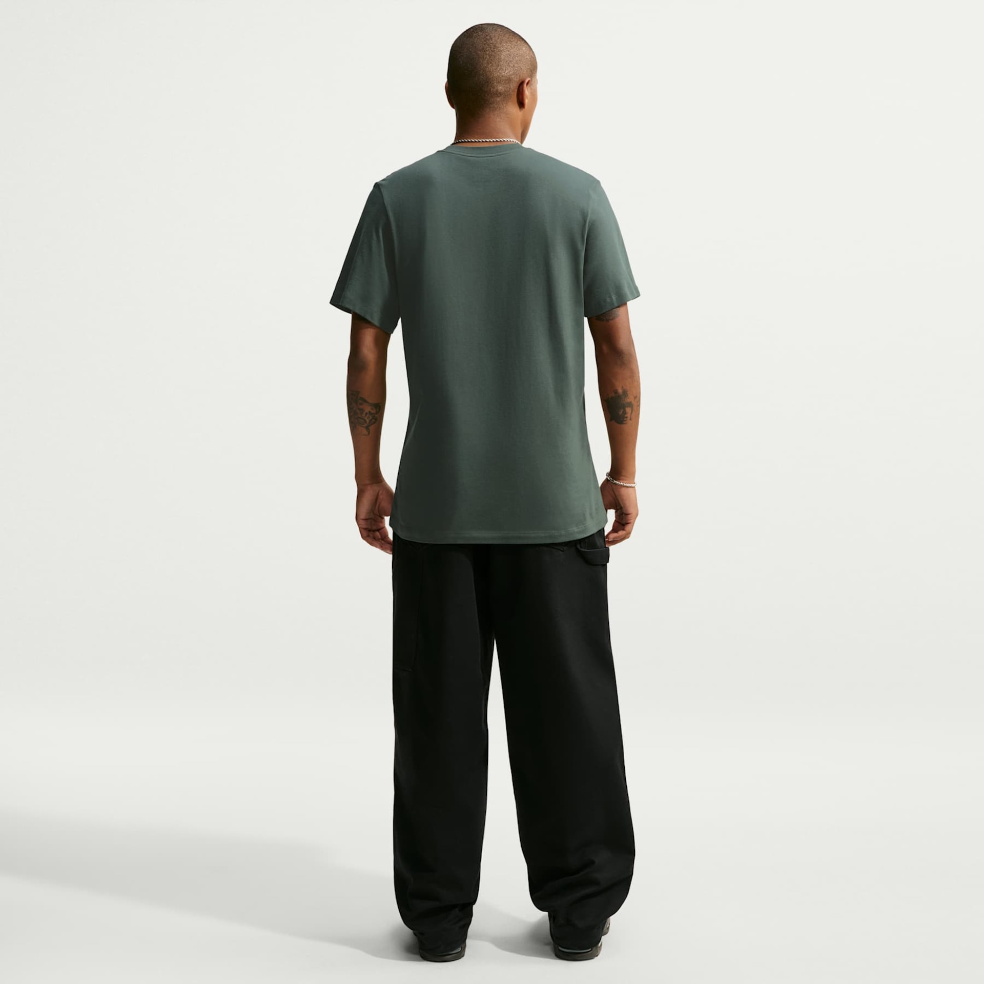 Camiseta Nike Sportswear Club Connect Brand Masculina - Foto 5