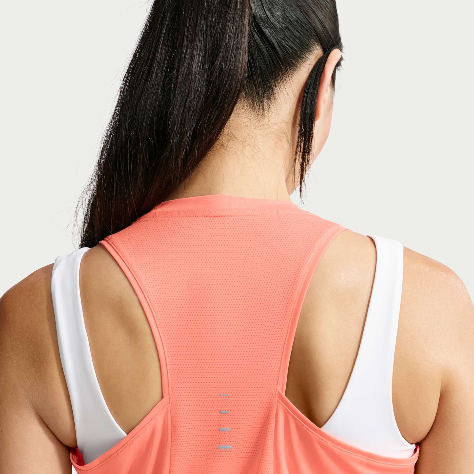 Regata Dri-FIT Nike Swift Feminina - Foto 2