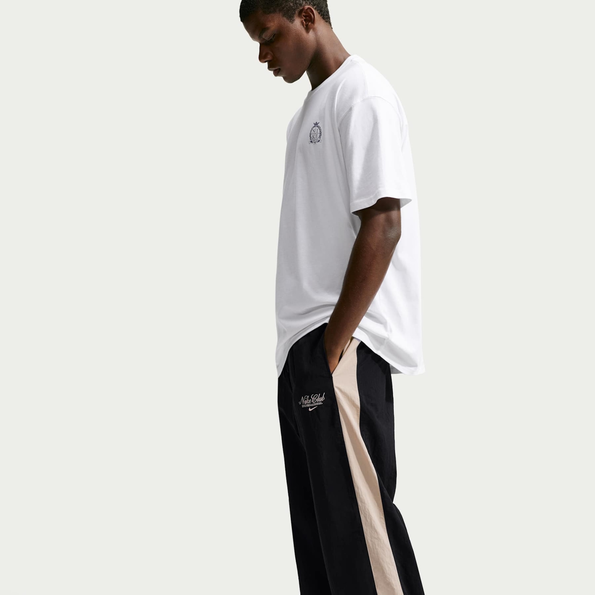 Calça Nike Club Athletic Track NCC Masculina - Foto 4