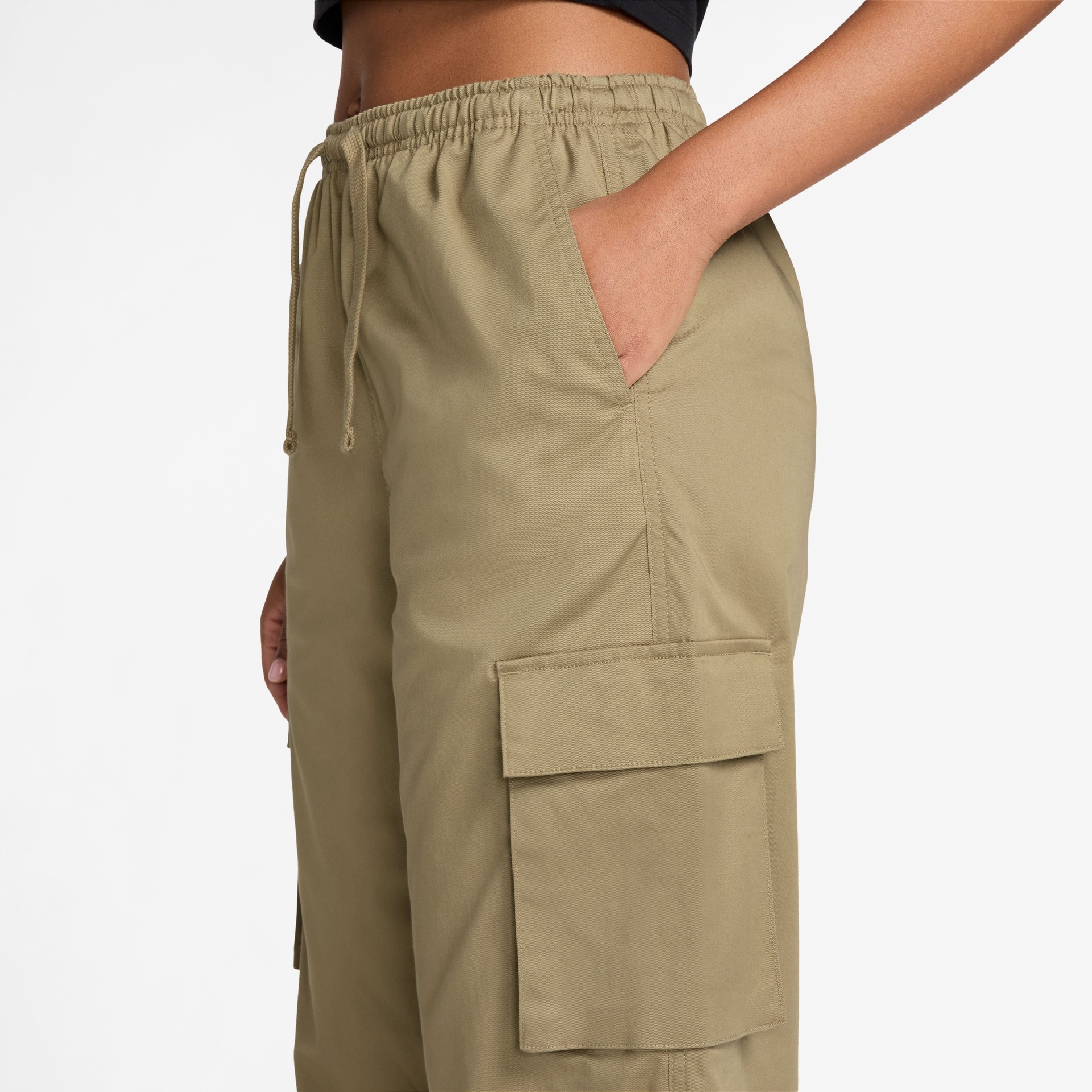 Calça Nike Street Utility Woven Cargo Feminina - Foto 2