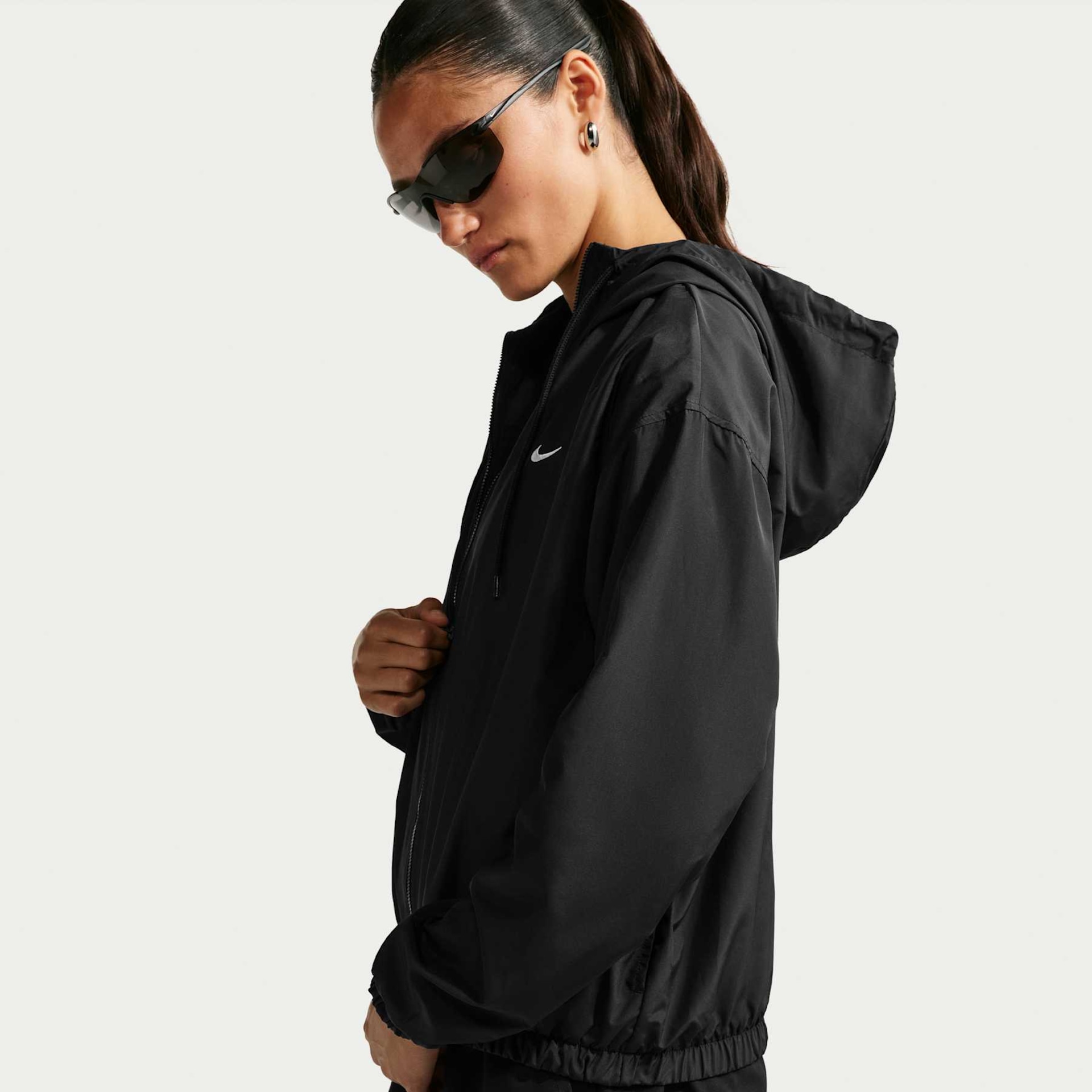 Jaqueta Nike UV Classic Feminina - Foto 3