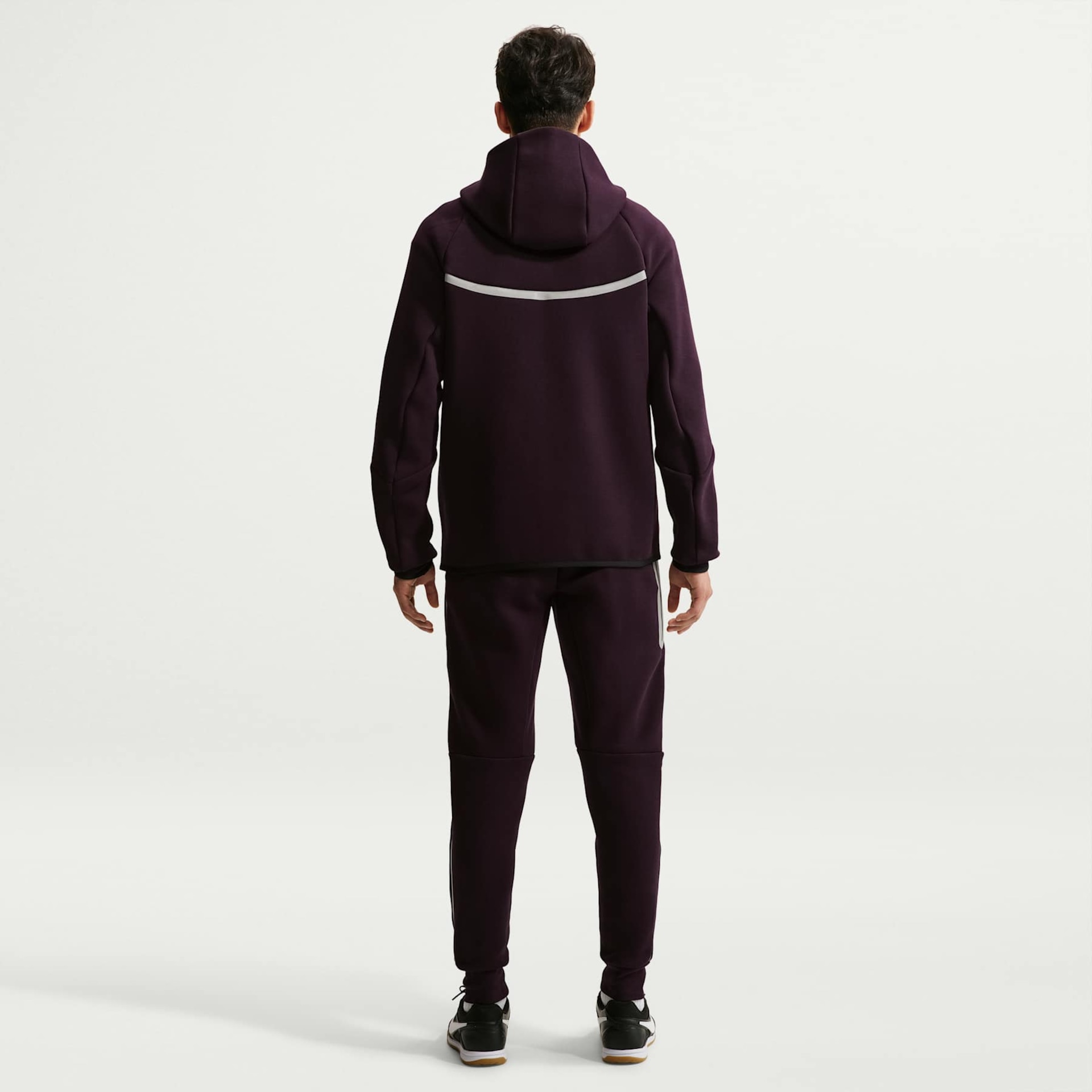 Jaqueta Barcelona Nike Tech Fleece Windrunner Masculina - Foto 5