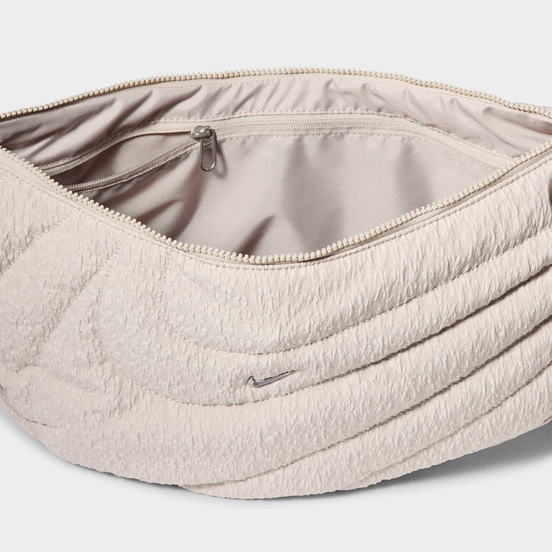 Bolsa Transversal Nike Aura 11L Unissex - Foto 5