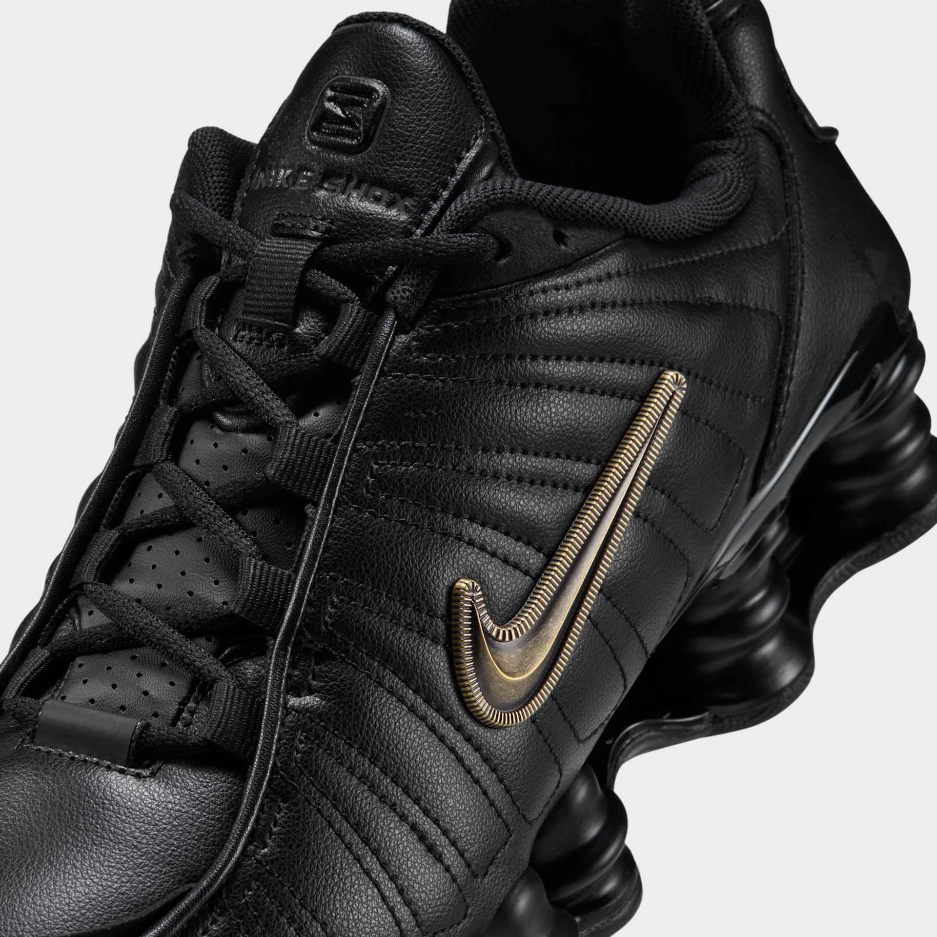 Tênis Nike Shox TL SE Feminino - Foto 7