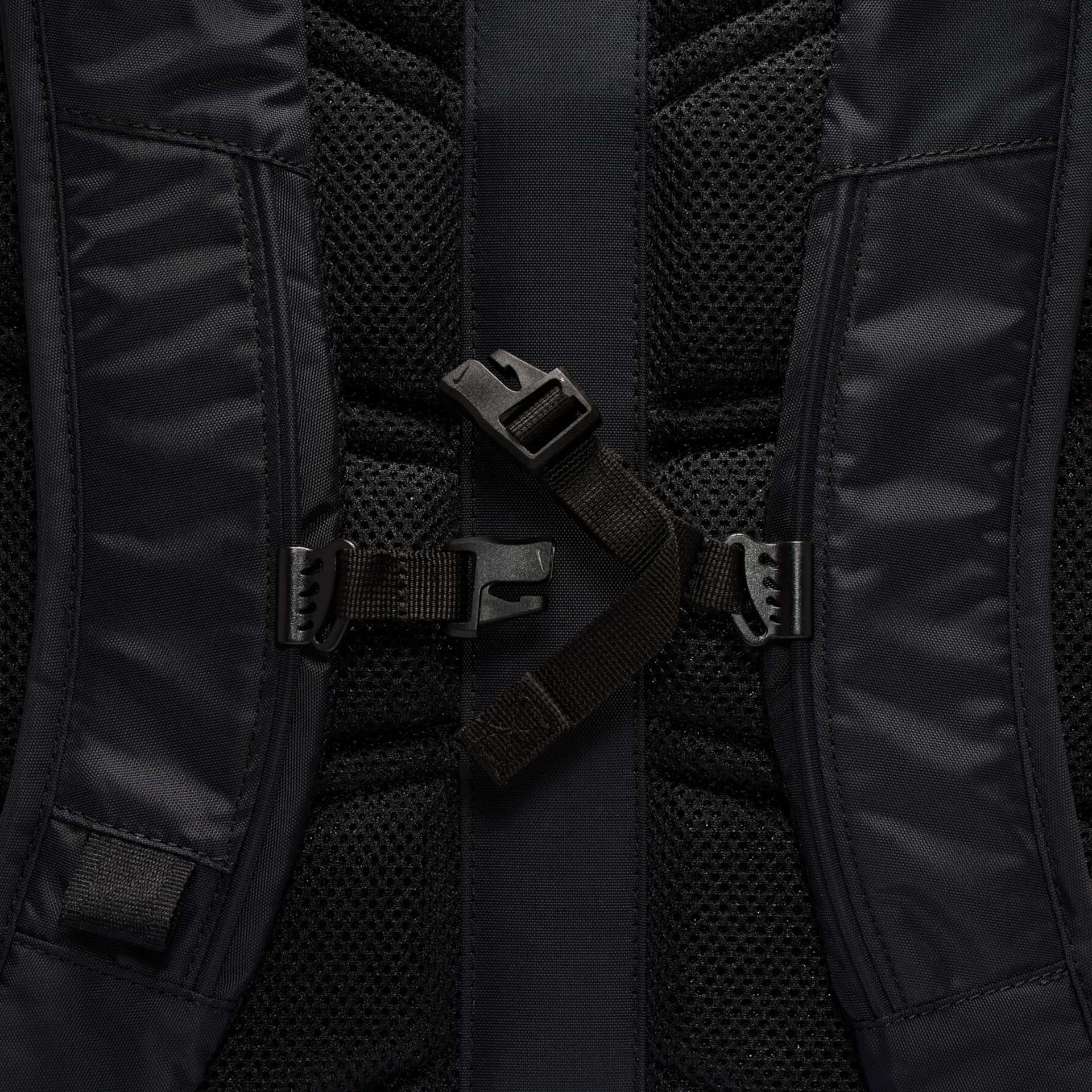 Mochila Nike Sportswear Commute Reflective Unissex - Foto 9