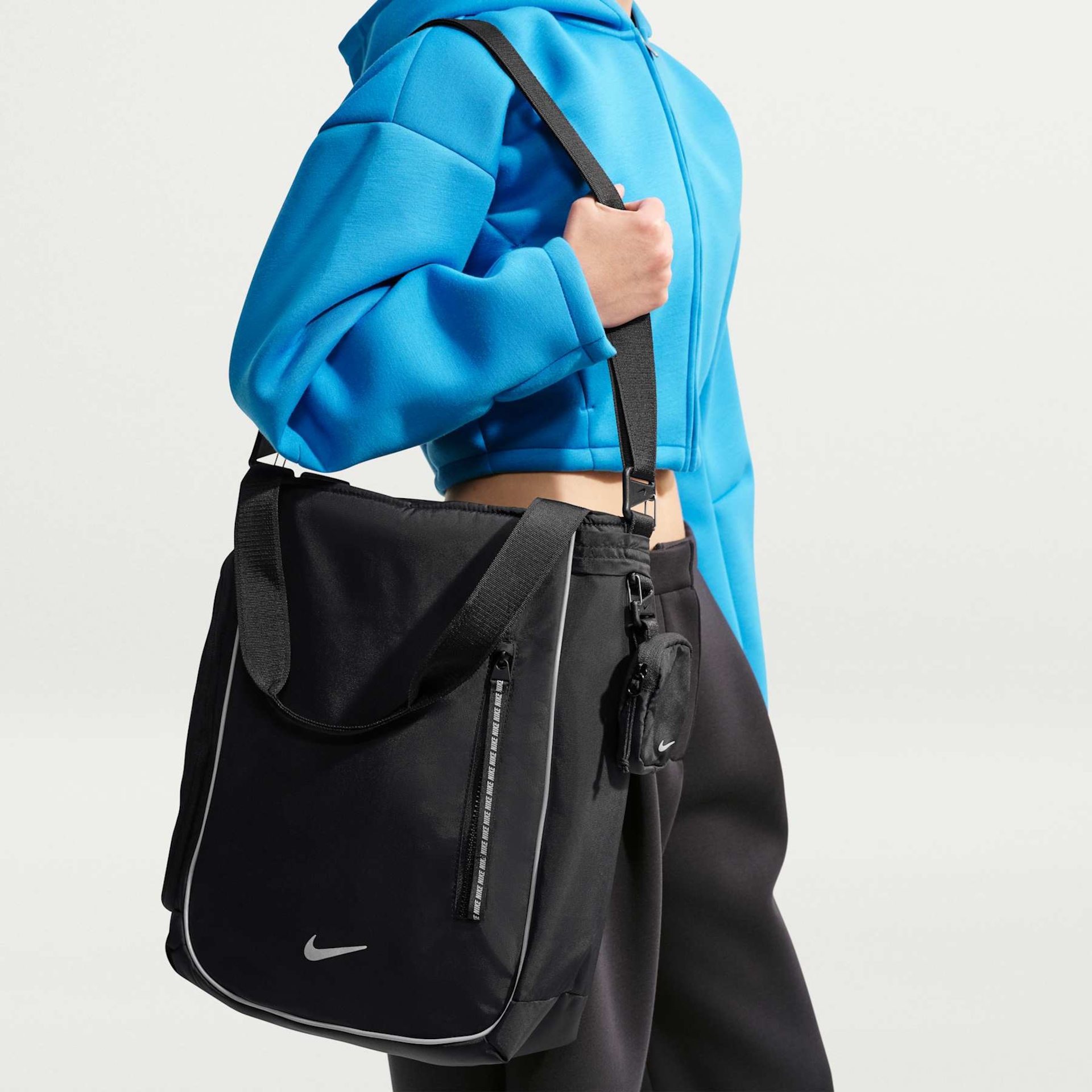 Imagem principal de Bolsa Nike Sportswear Commute Tote Reflective Unissex