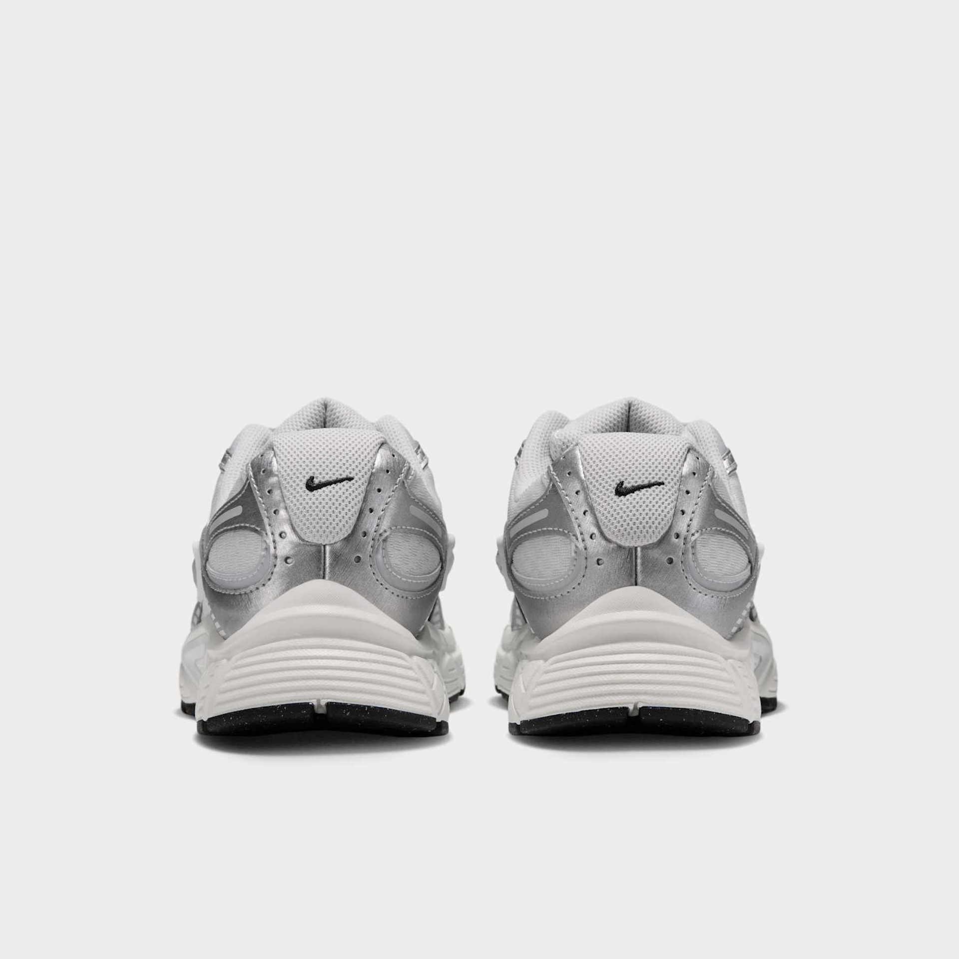 Tênis Nike V5 Runner Premium Feminino - Foto 6
