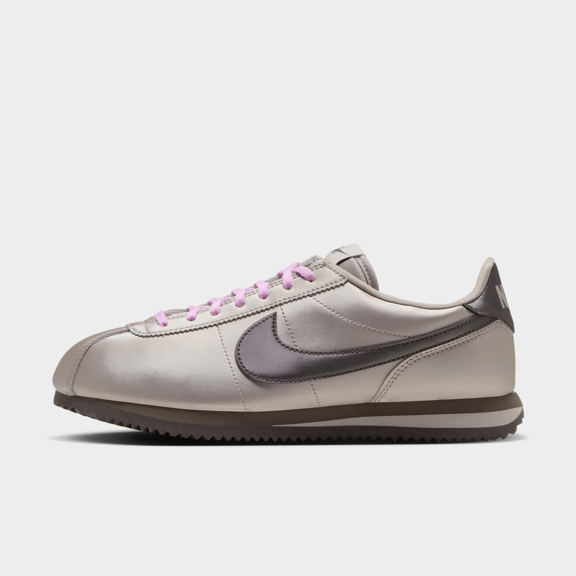 Tênis Nike Cortez SE Feminino - Foto 1