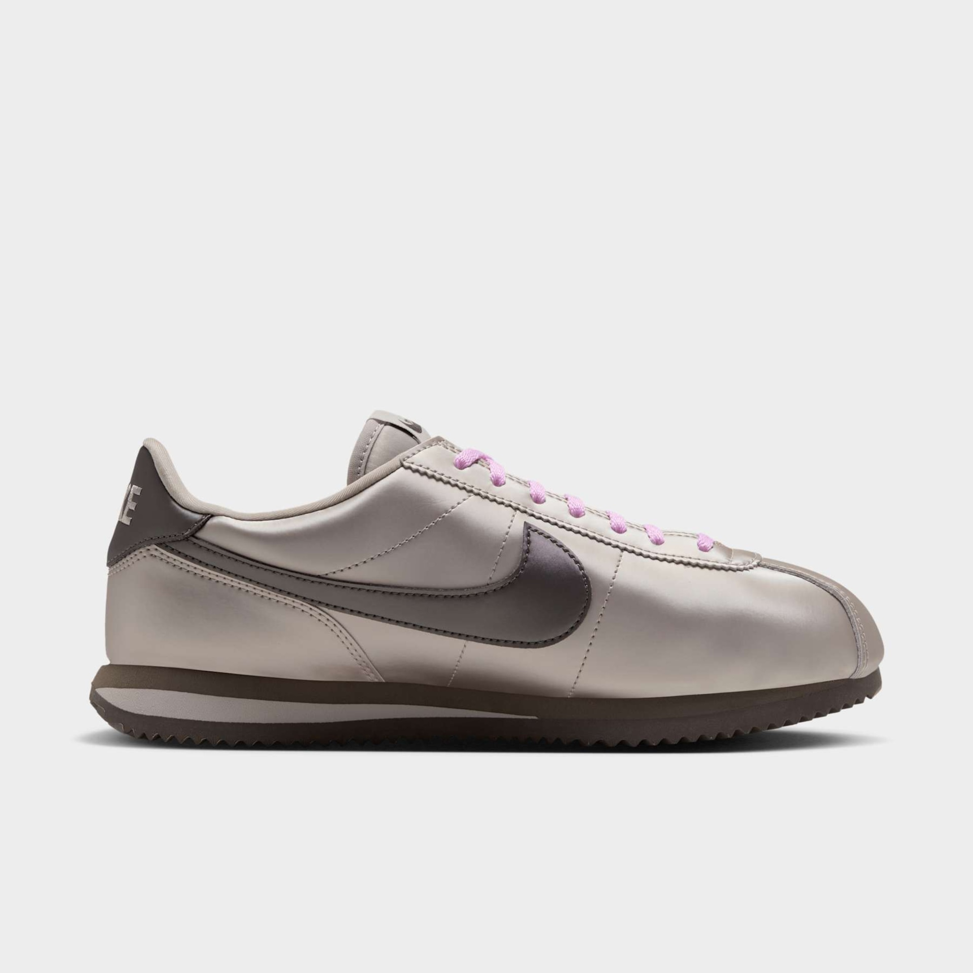 Tênis Nike Cortez SE Feminino - Foto 3