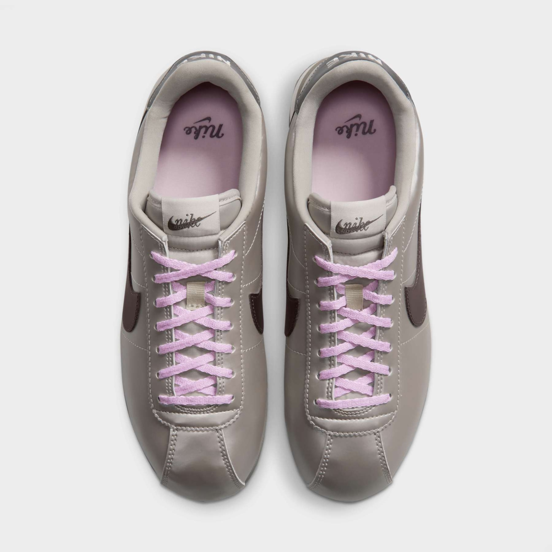 Tênis Nike Cortez SE Feminino - Foto 4