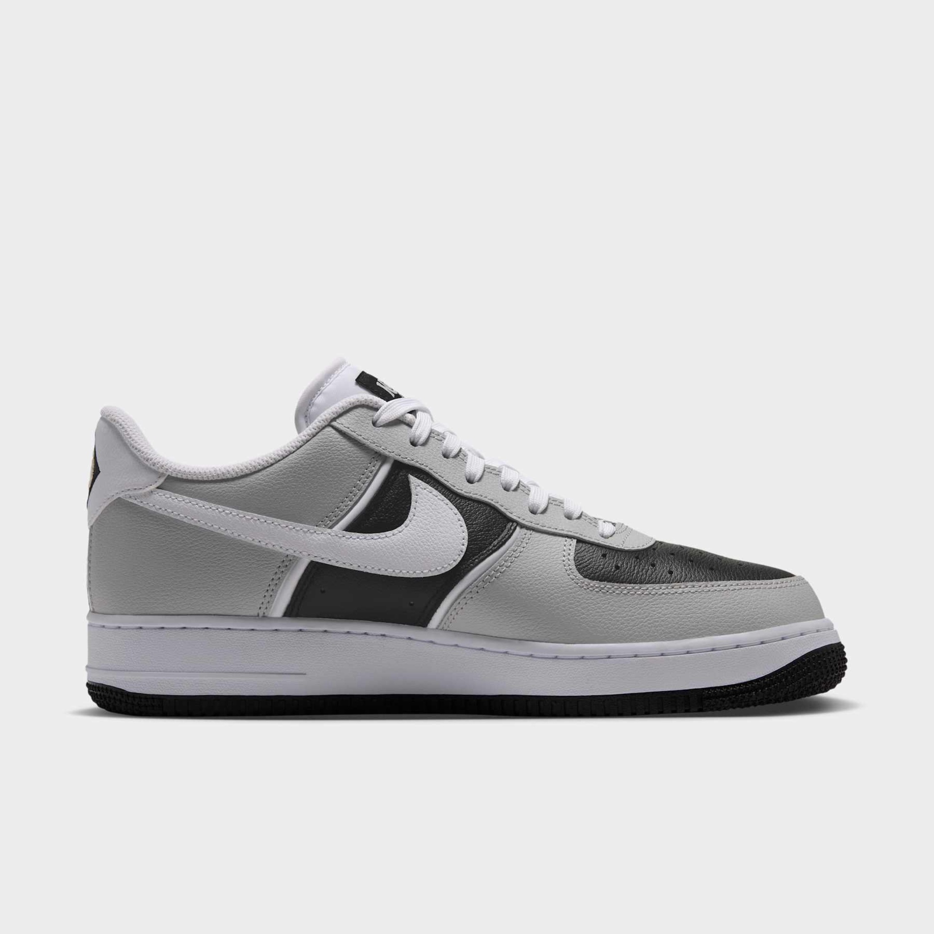 Tênis Nike Air Force 1 '07 LV8 Sport Masculino - Foto 3