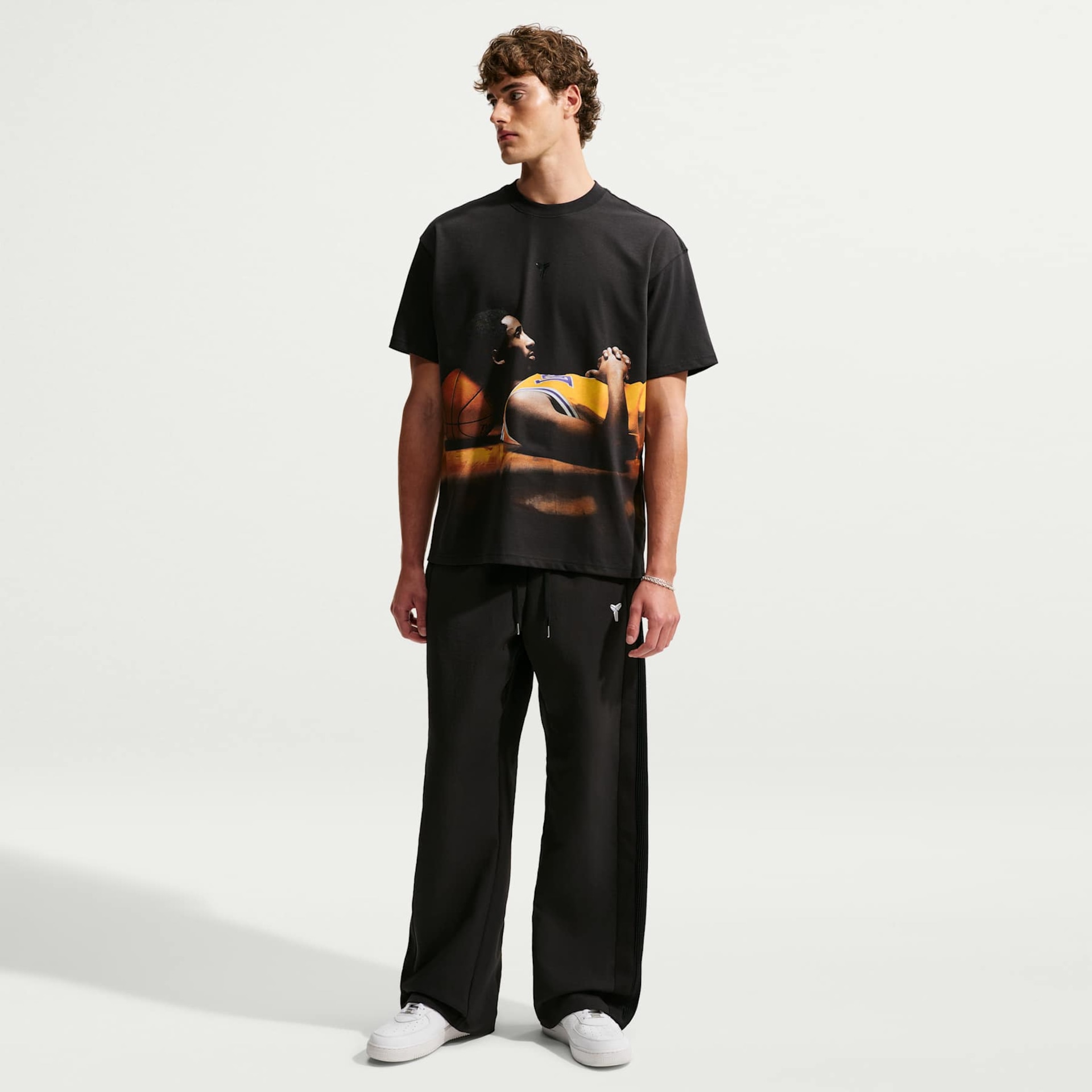 Camiseta Kobe Bryant Nike M90 Masculina - Foto 4