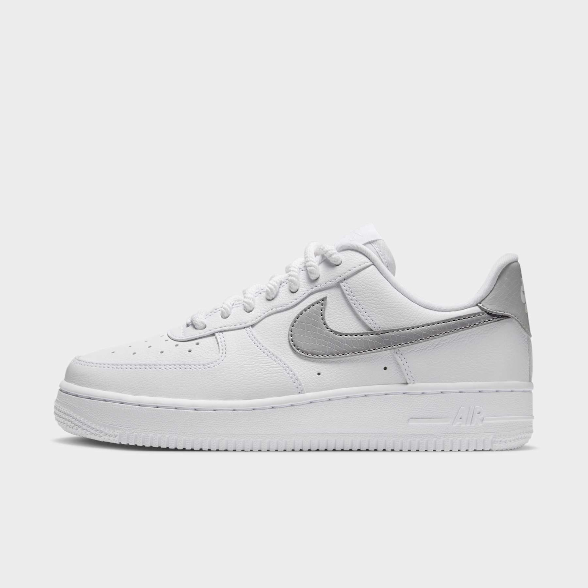 Imagem principal de Tênis Nike Air Force 1 '07 Essential Feminino