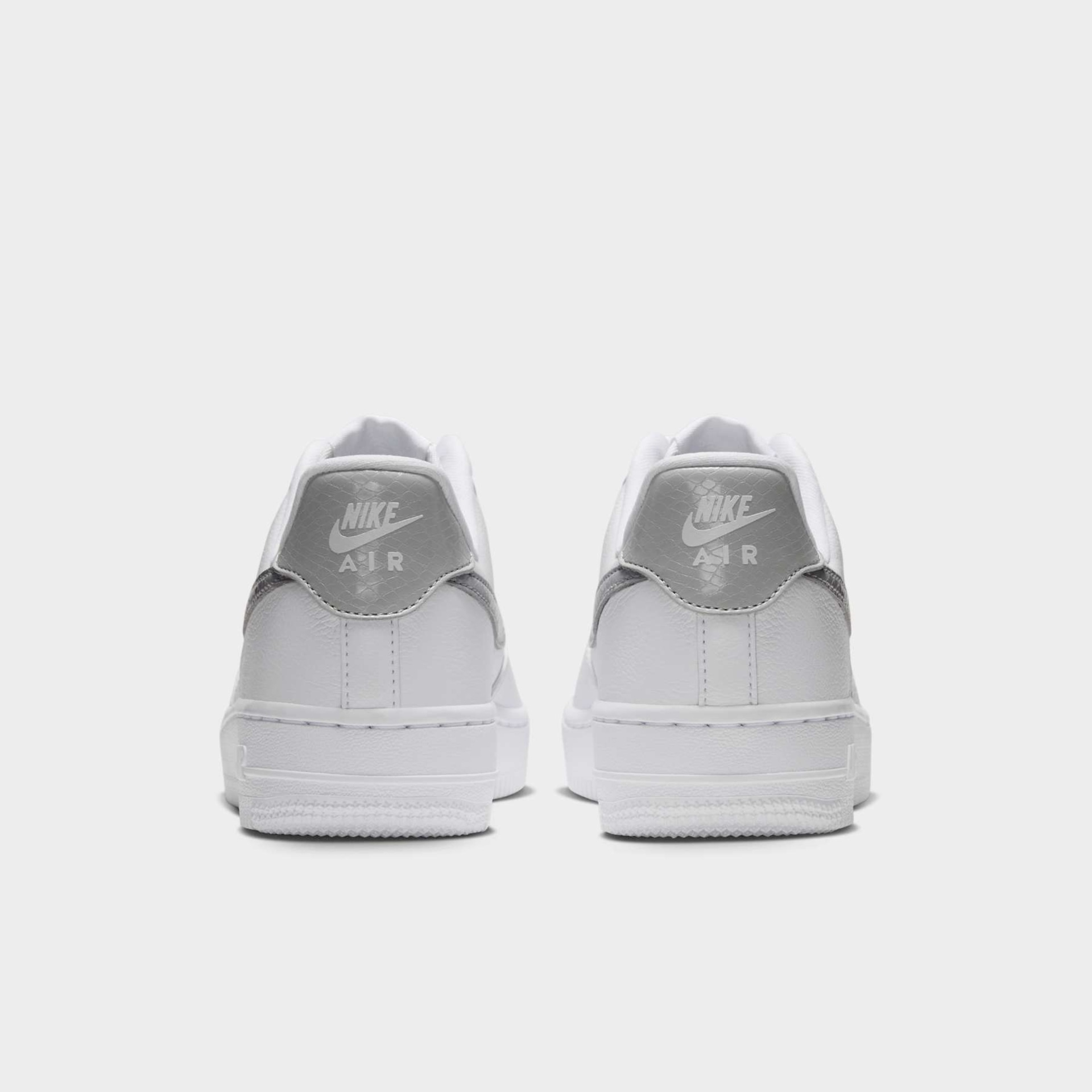 Tênis Nike Air Force 1 '07 Essential Feminino - Foto 6