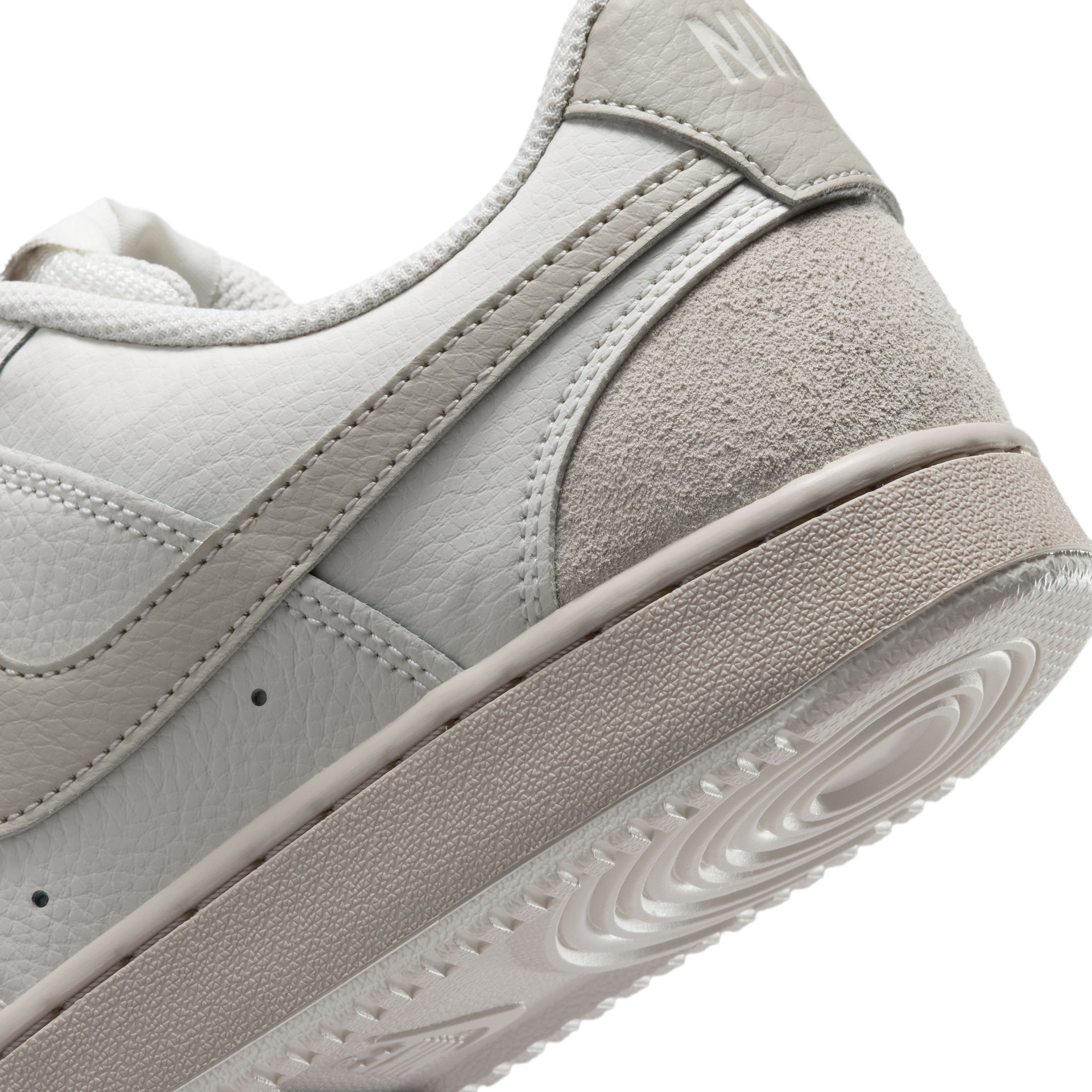 Tênis Nike Court Vision Low Suede Feminino - Foto 9