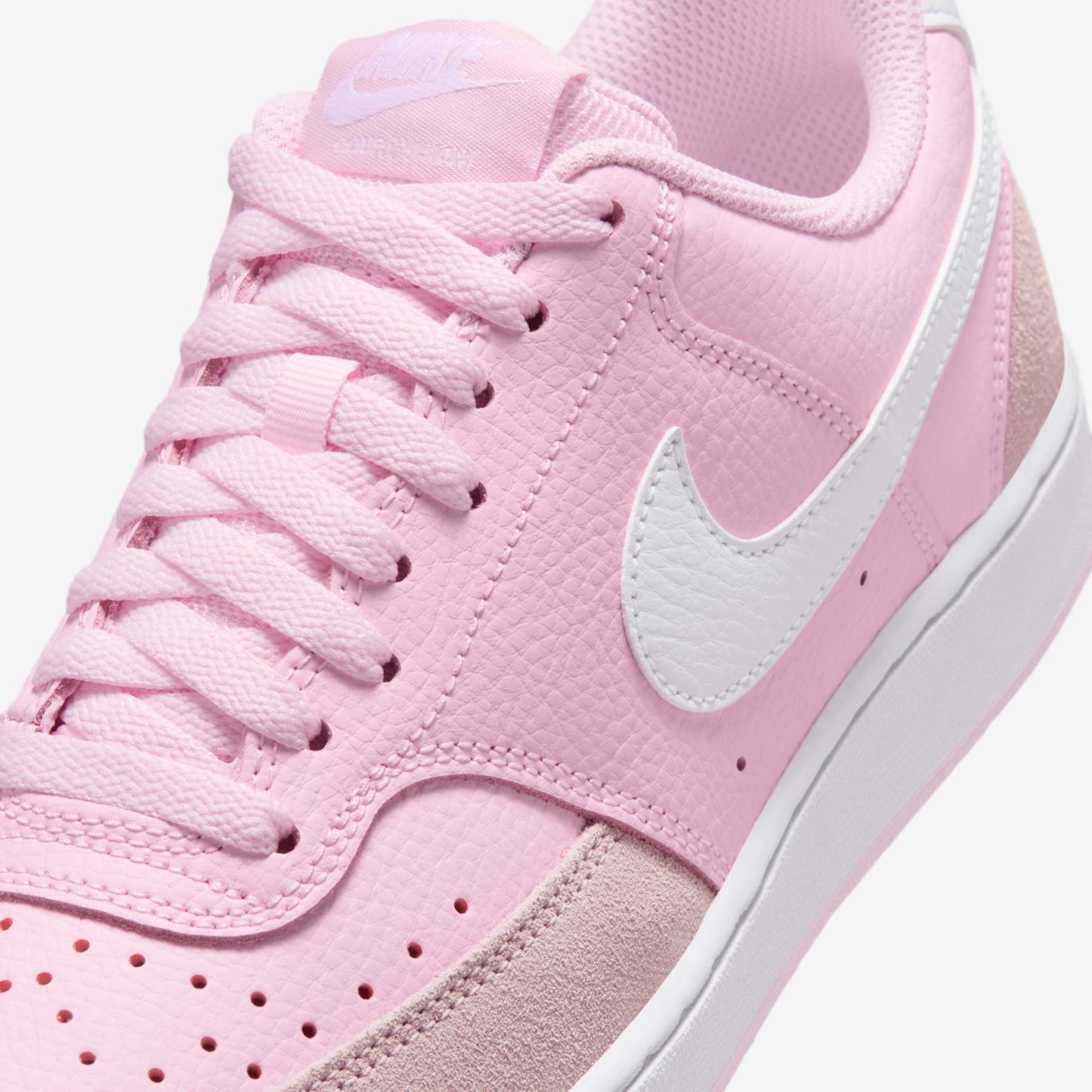 Tênis Nike Court Vision Low Suede Feminino - Foto 7