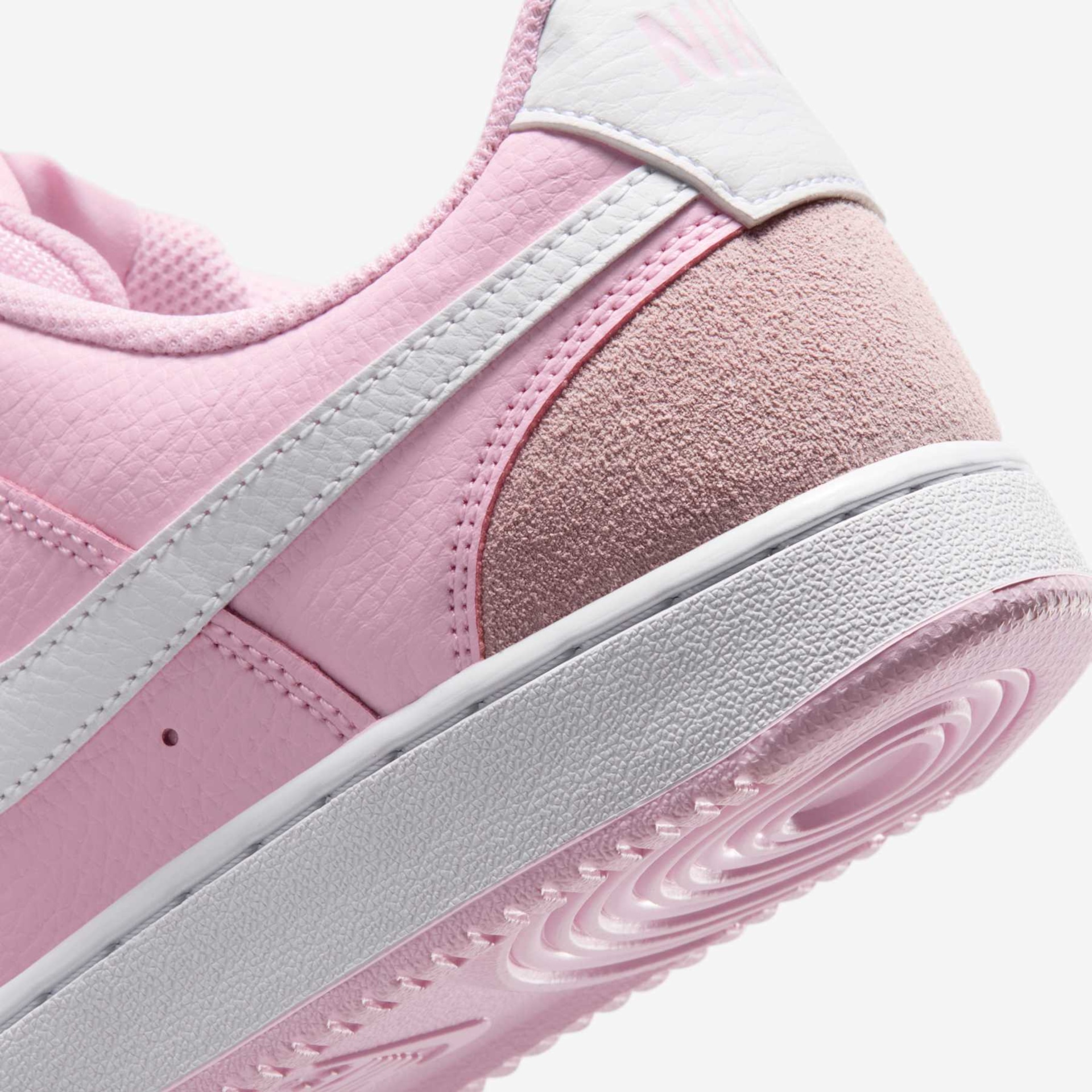 Tênis Nike Court Vision Low Suede Feminino - Foto 8