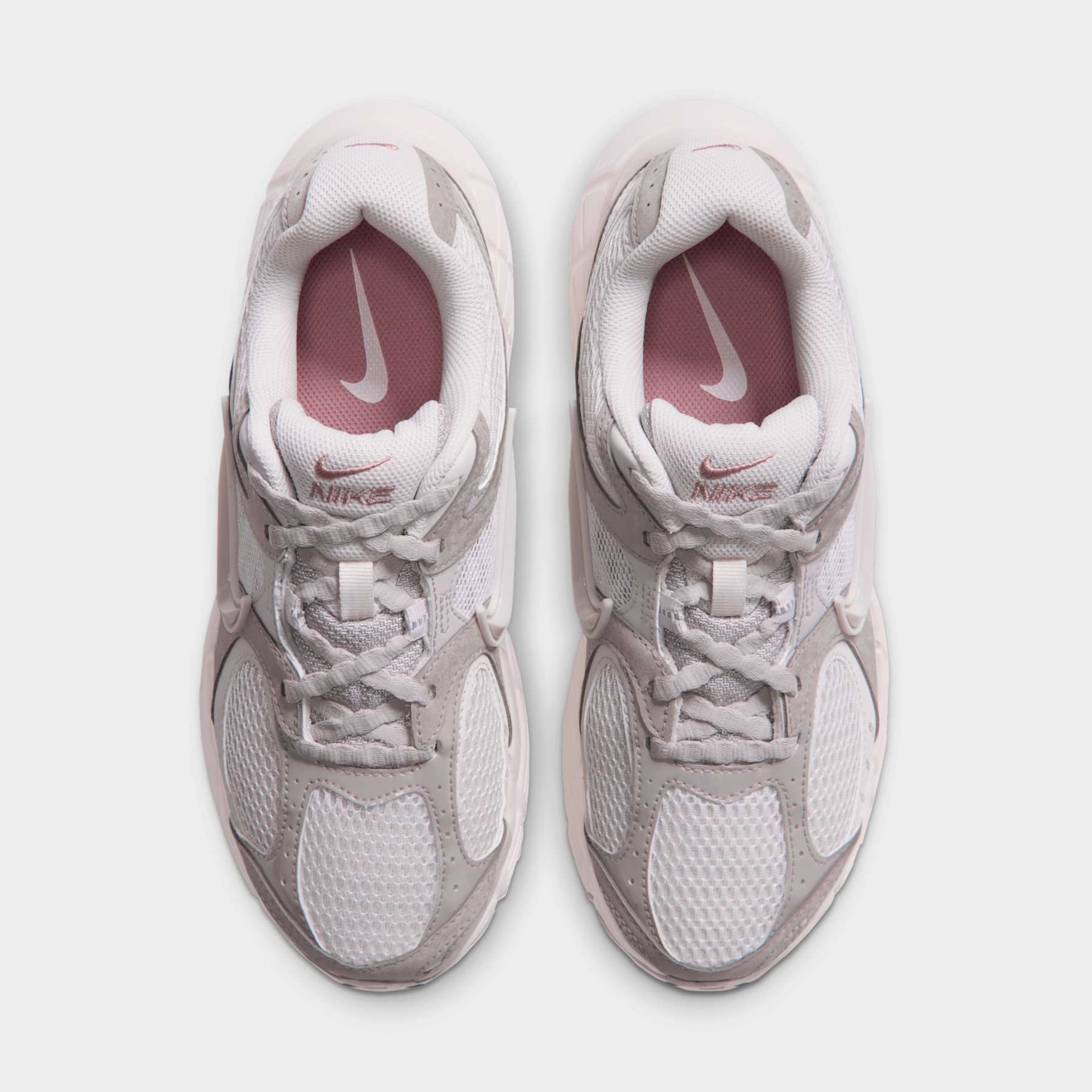 Tênis Nike V5 Runner Feminino - Foto 4