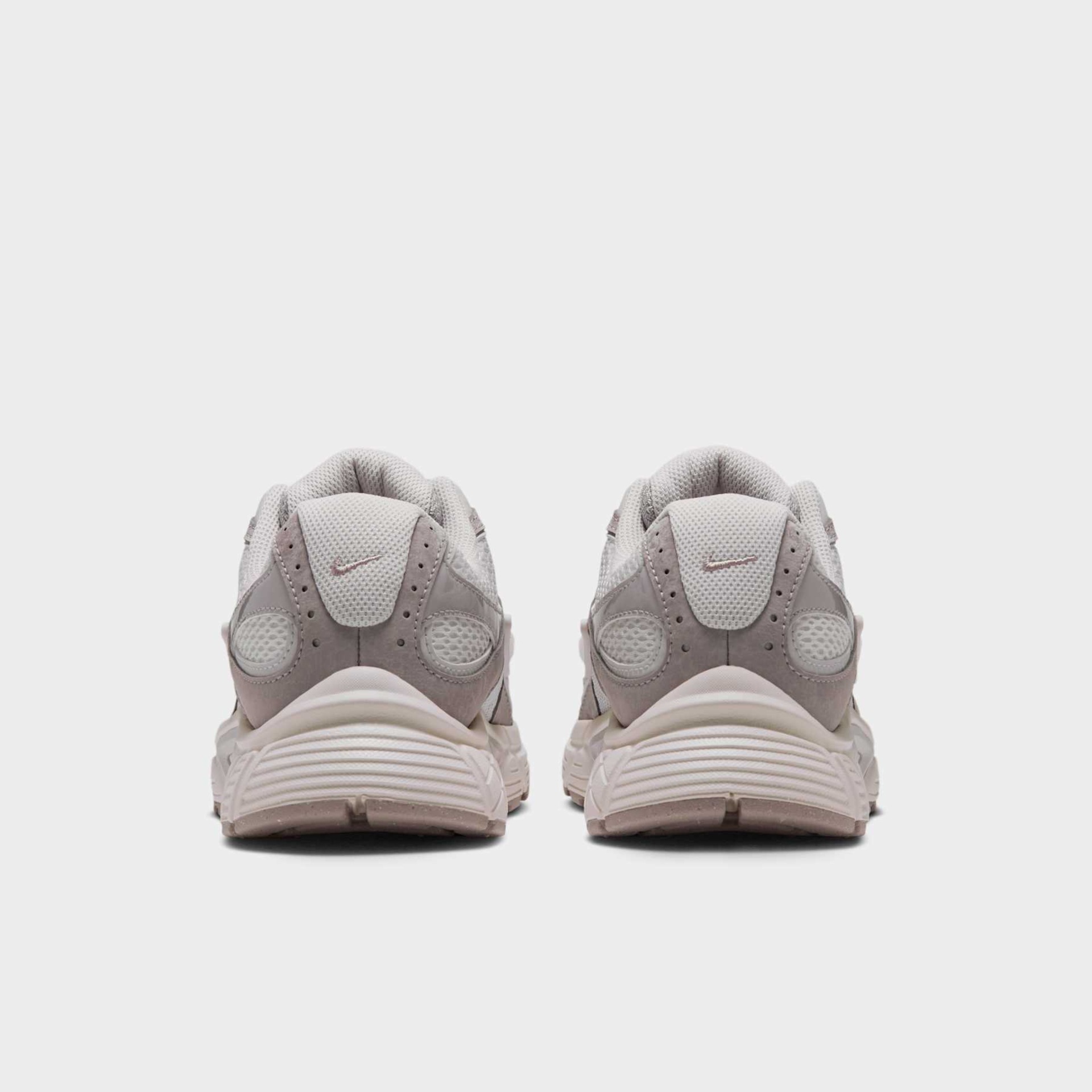 Tênis Nike V5 Runner Feminino - Foto 6