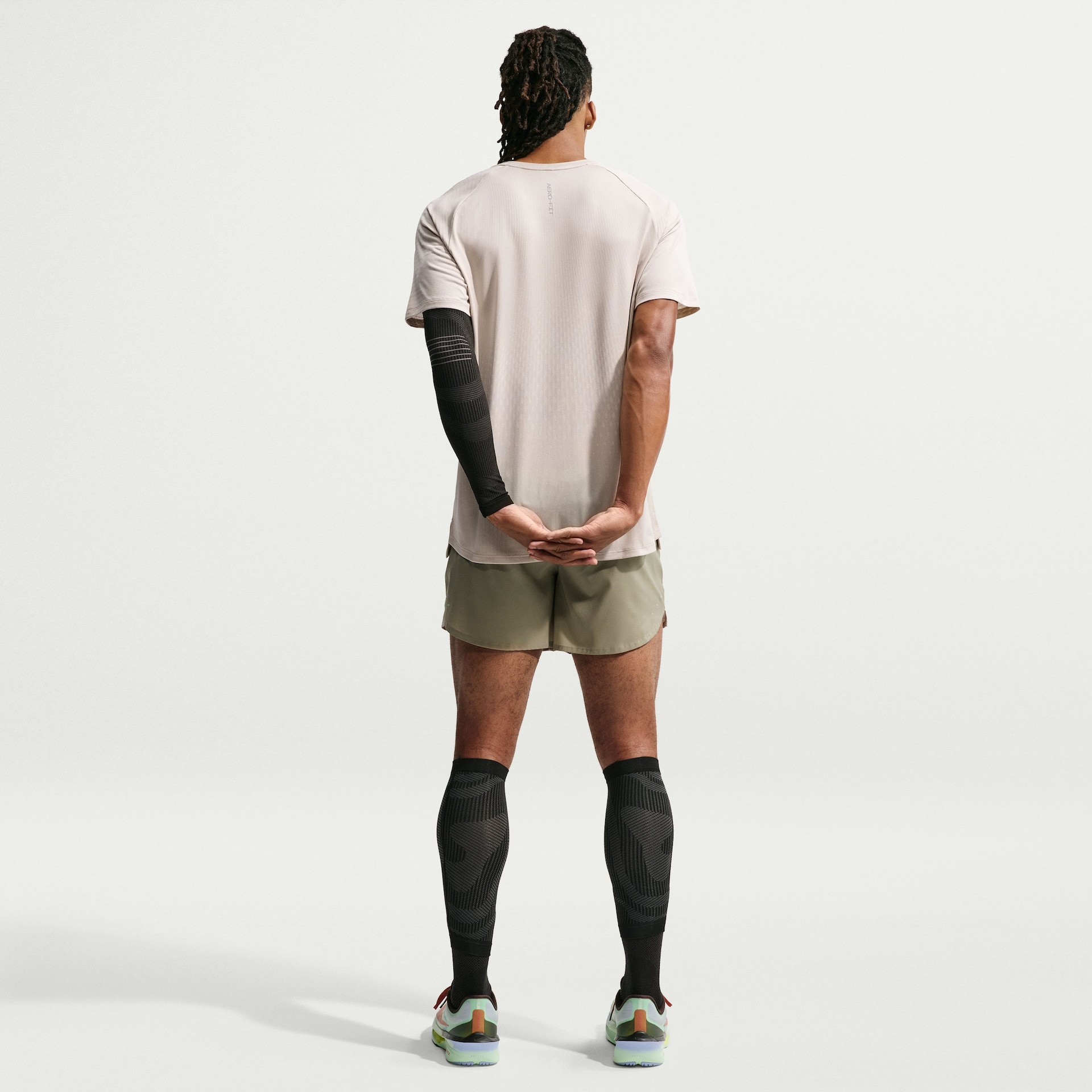 Camiseta Nike Aero-FIT Stride Masculina - Foto 5