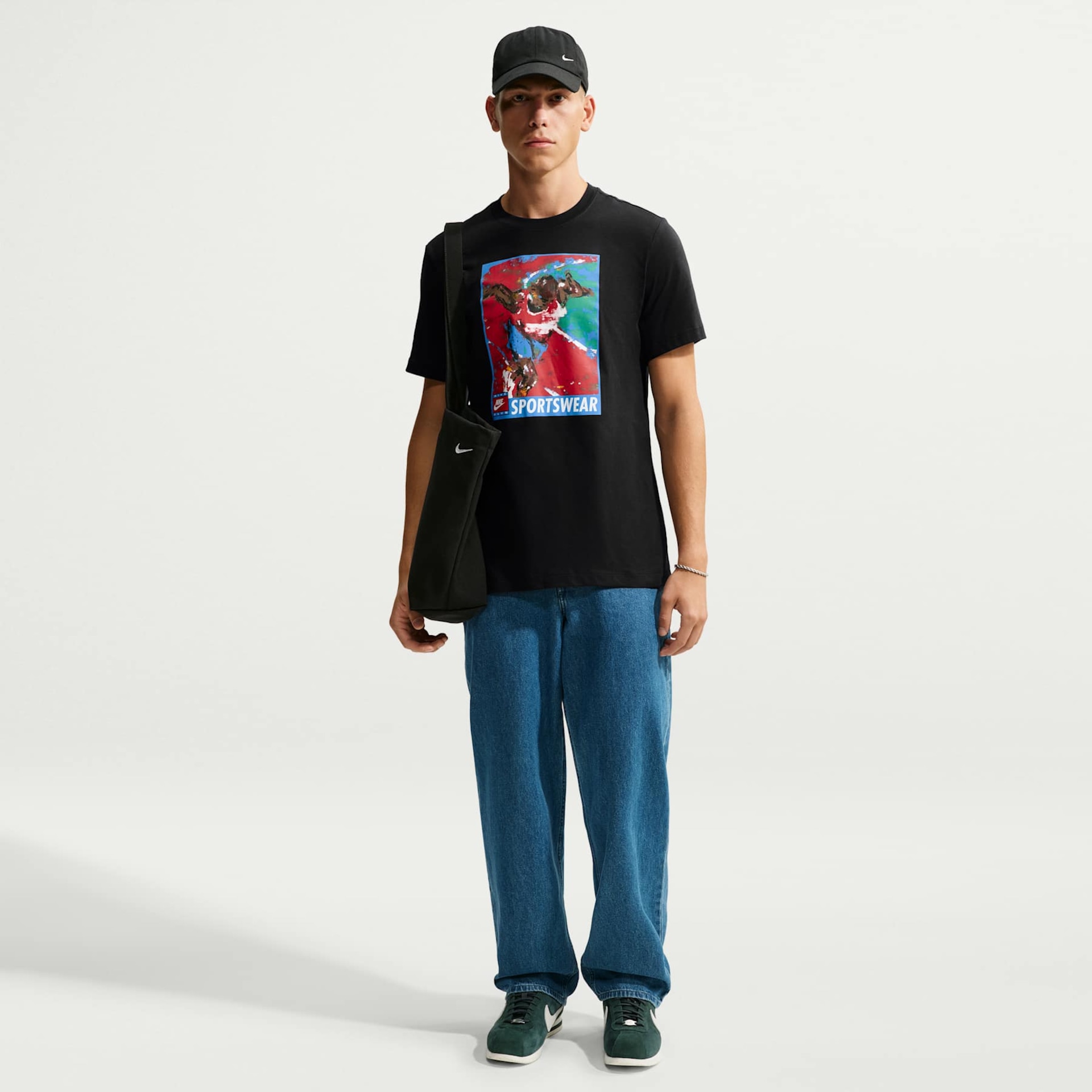 Camiseta Nike Sportswear Club Connect Masculina - Foto 4