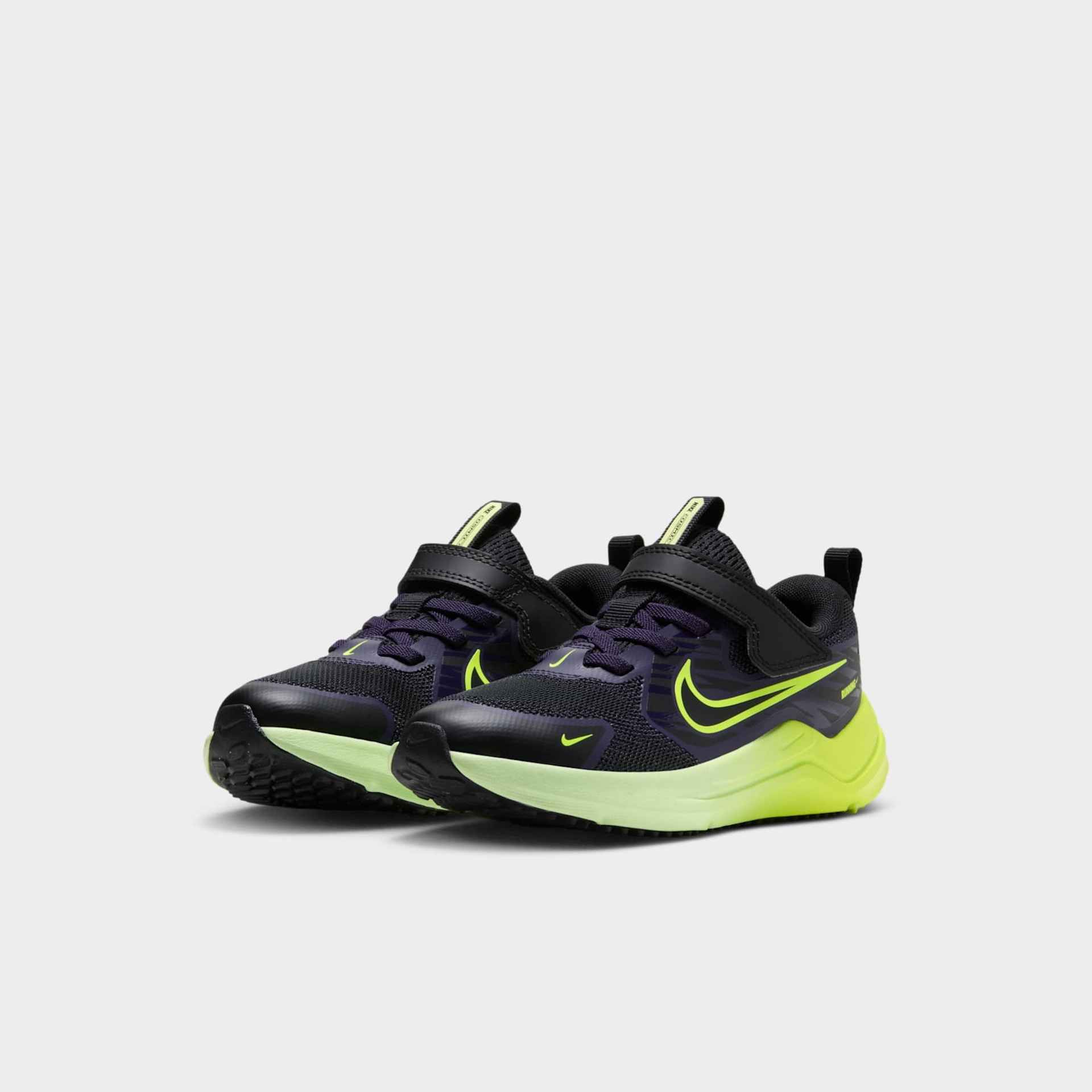 Tênis Nike Cosmic Runner Infantil - Foto 5
