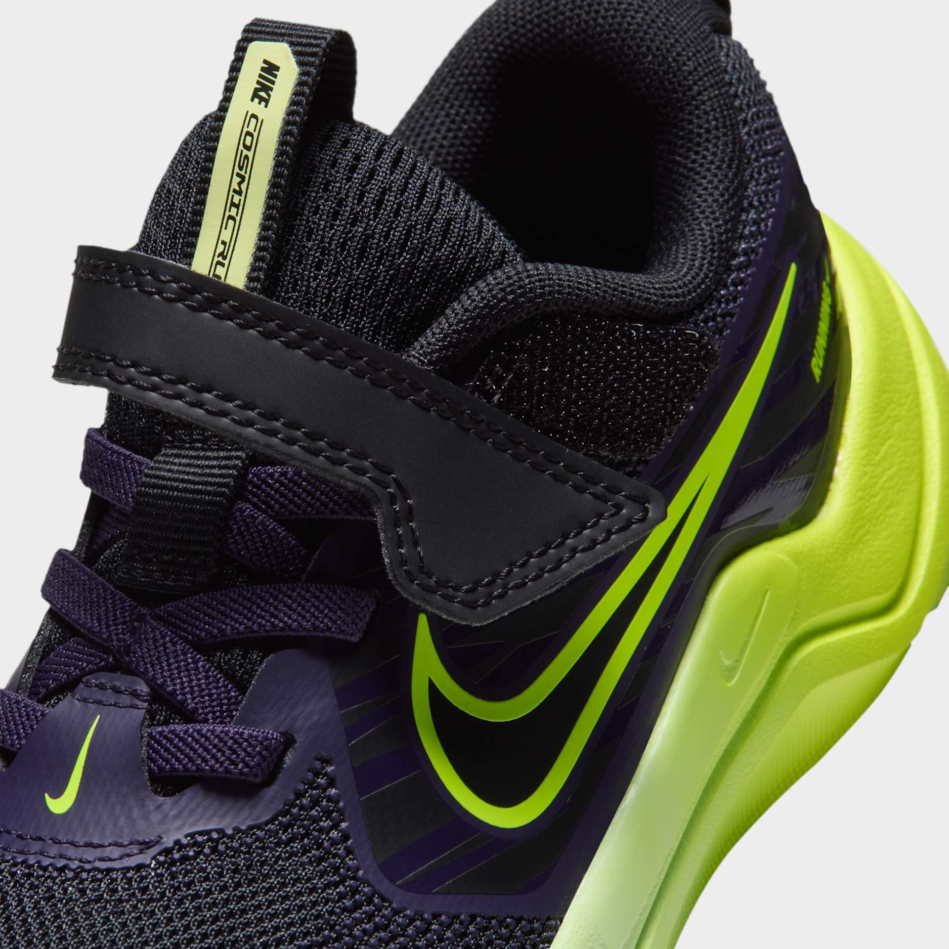 Tênis Nike Cosmic Runner Infantil - Foto 7