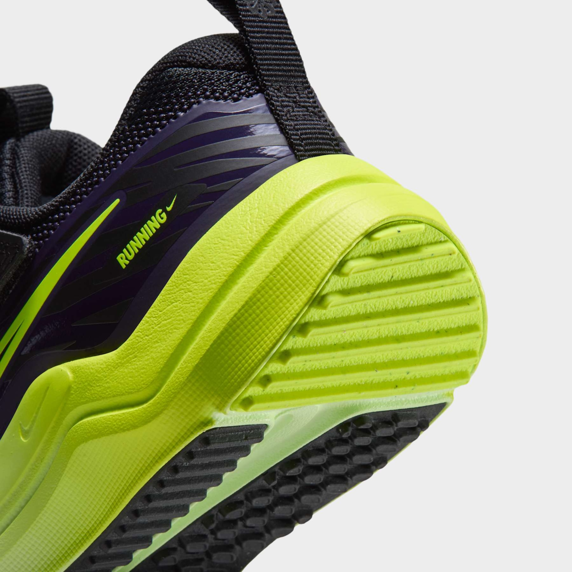 Tênis Nike Cosmic Runner Infantil - Foto 8