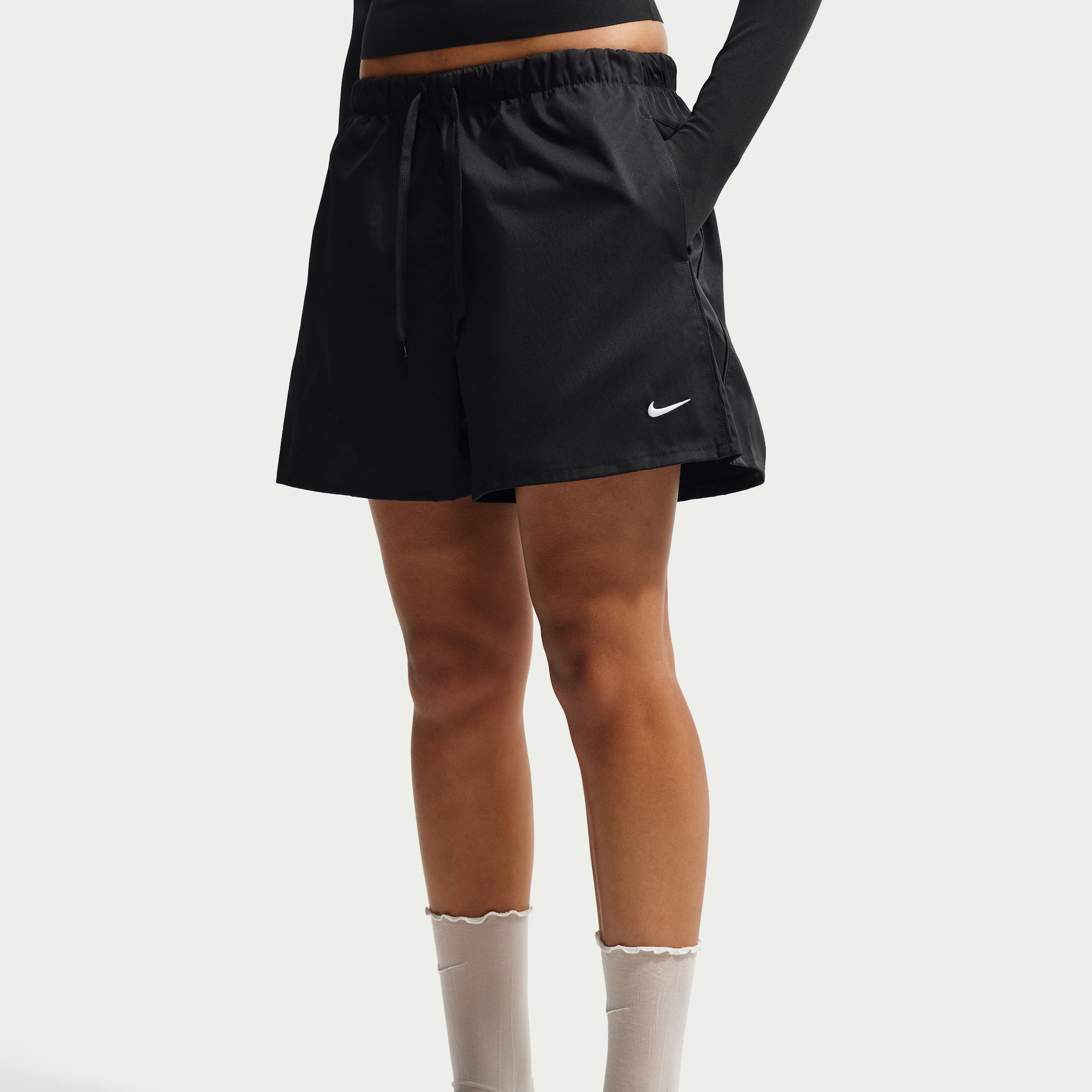 Shorts Nike Essential Feminino - Foto 4