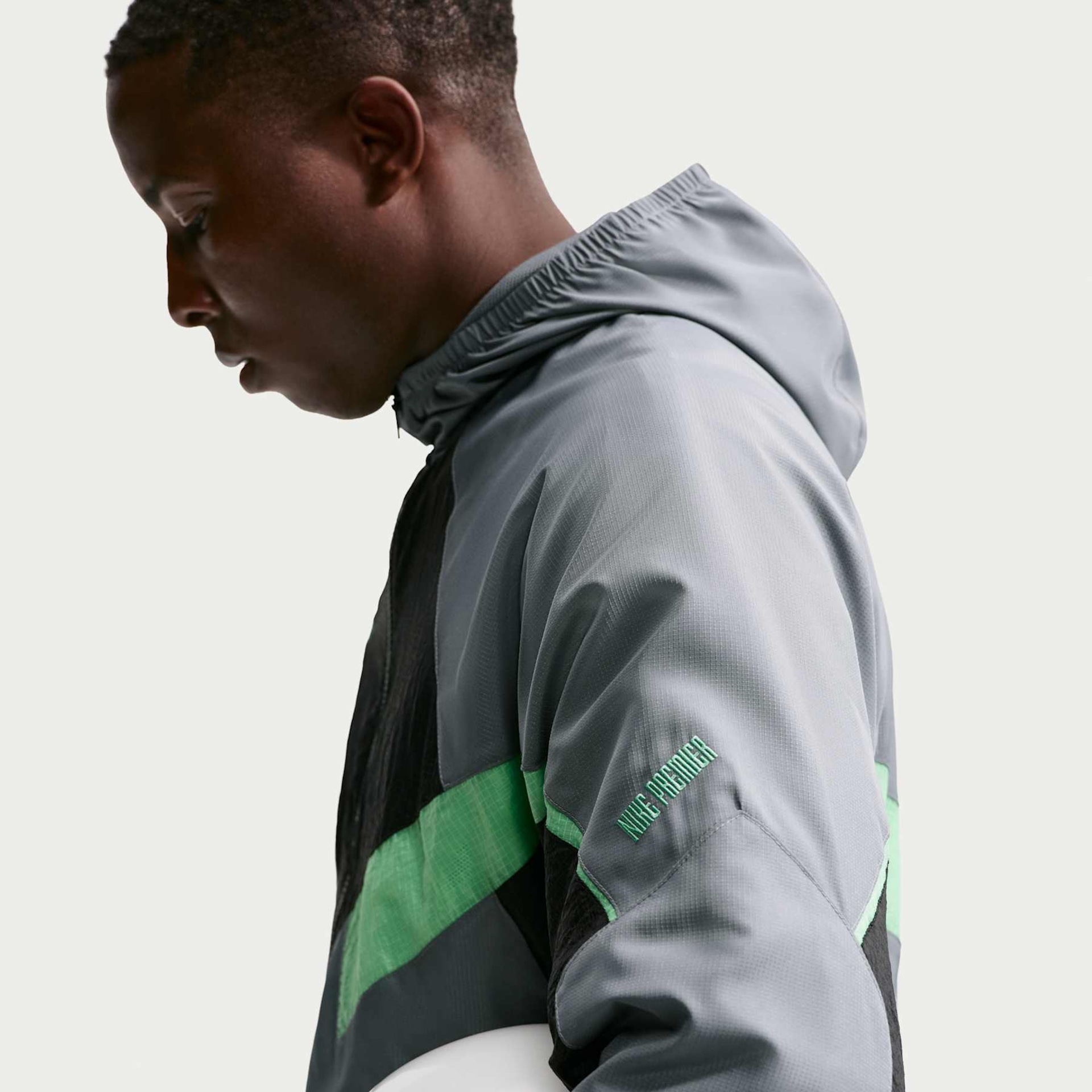 Jaqueta Nike Repel Premier Track Masculina - Foto 3