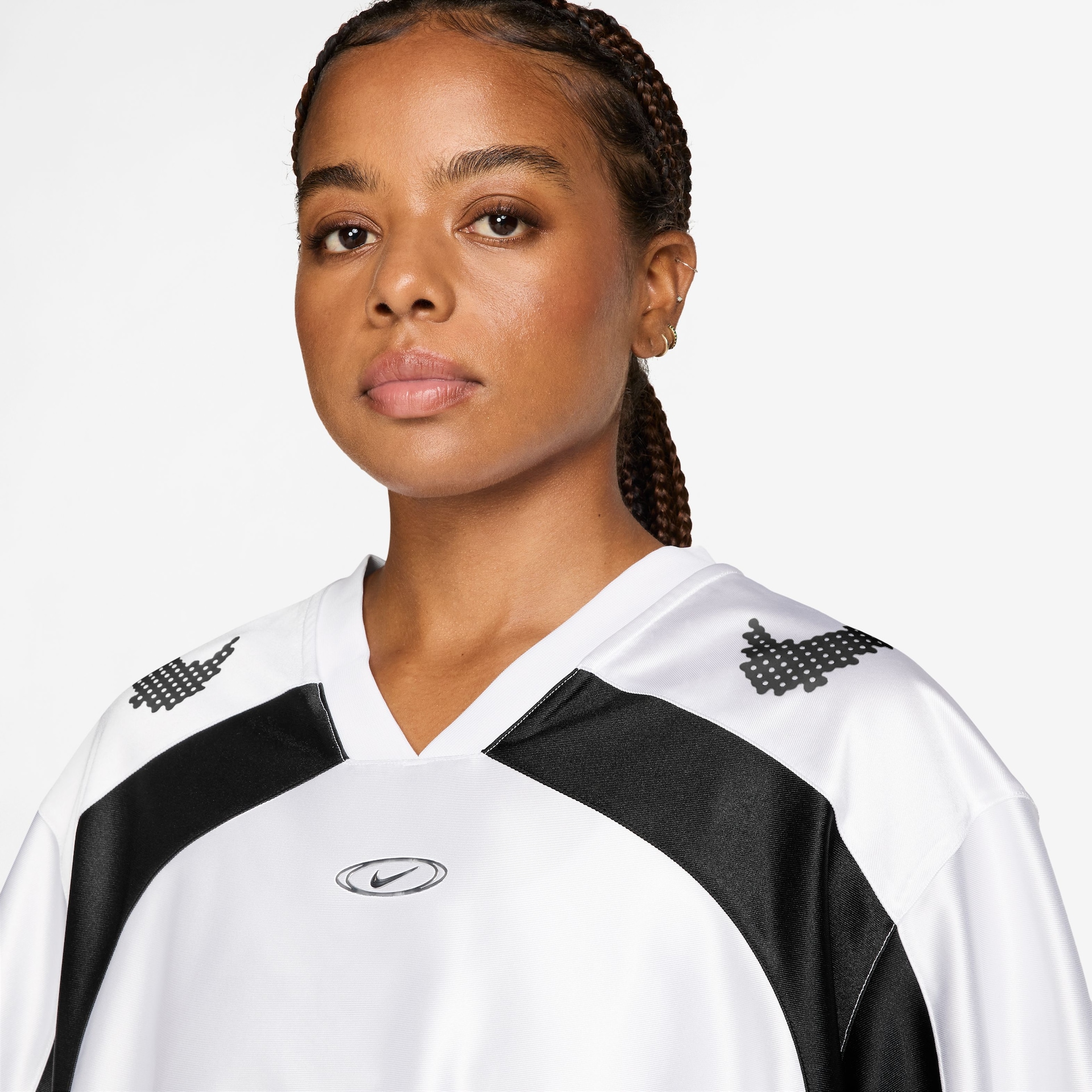 Camiseta Nike Street Graphic Feminina - Foto 2