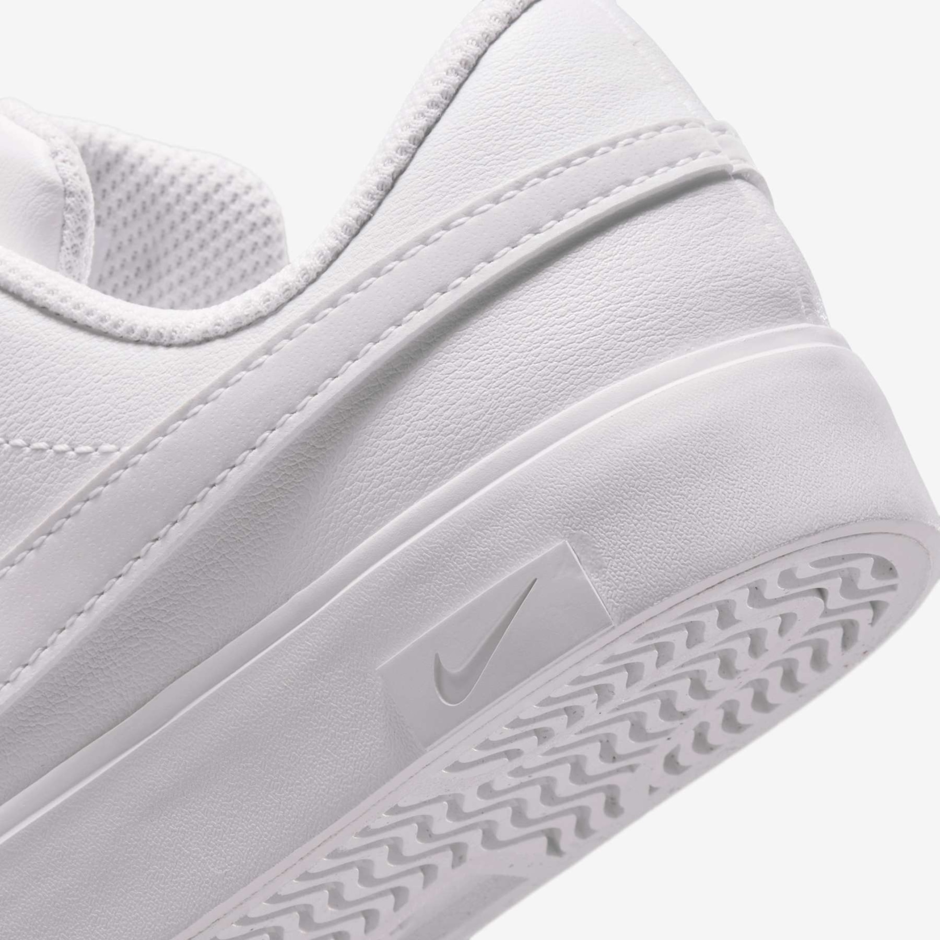 Tênis Nike Essential Infantil - Foto 8