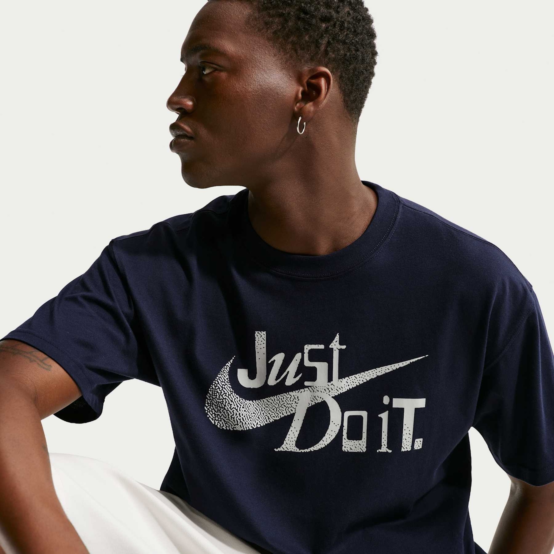 Camiseta Nike Sportswear JDI Unissex - Foto 3