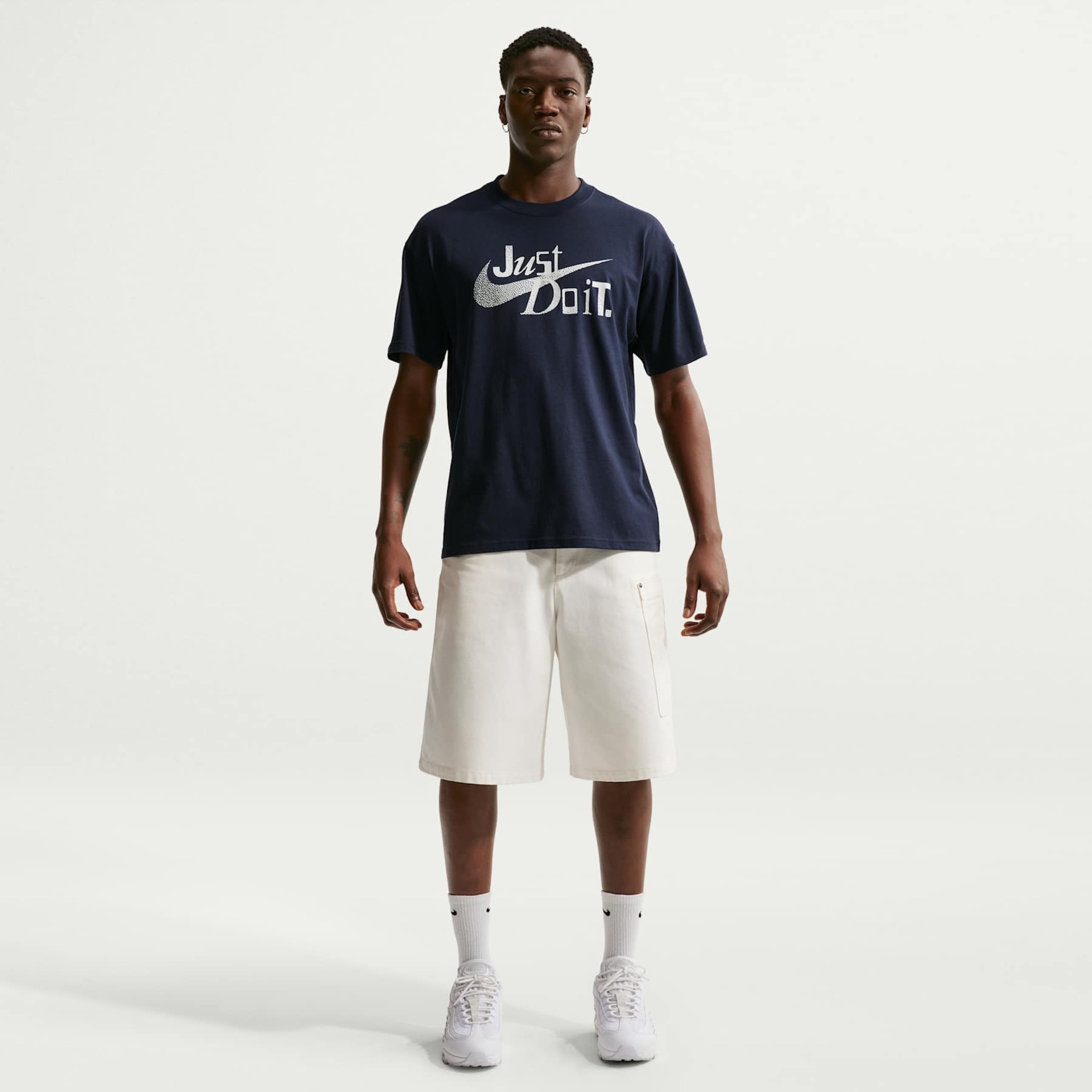 Camiseta Nike Sportswear JDI Unissex - Foto 4