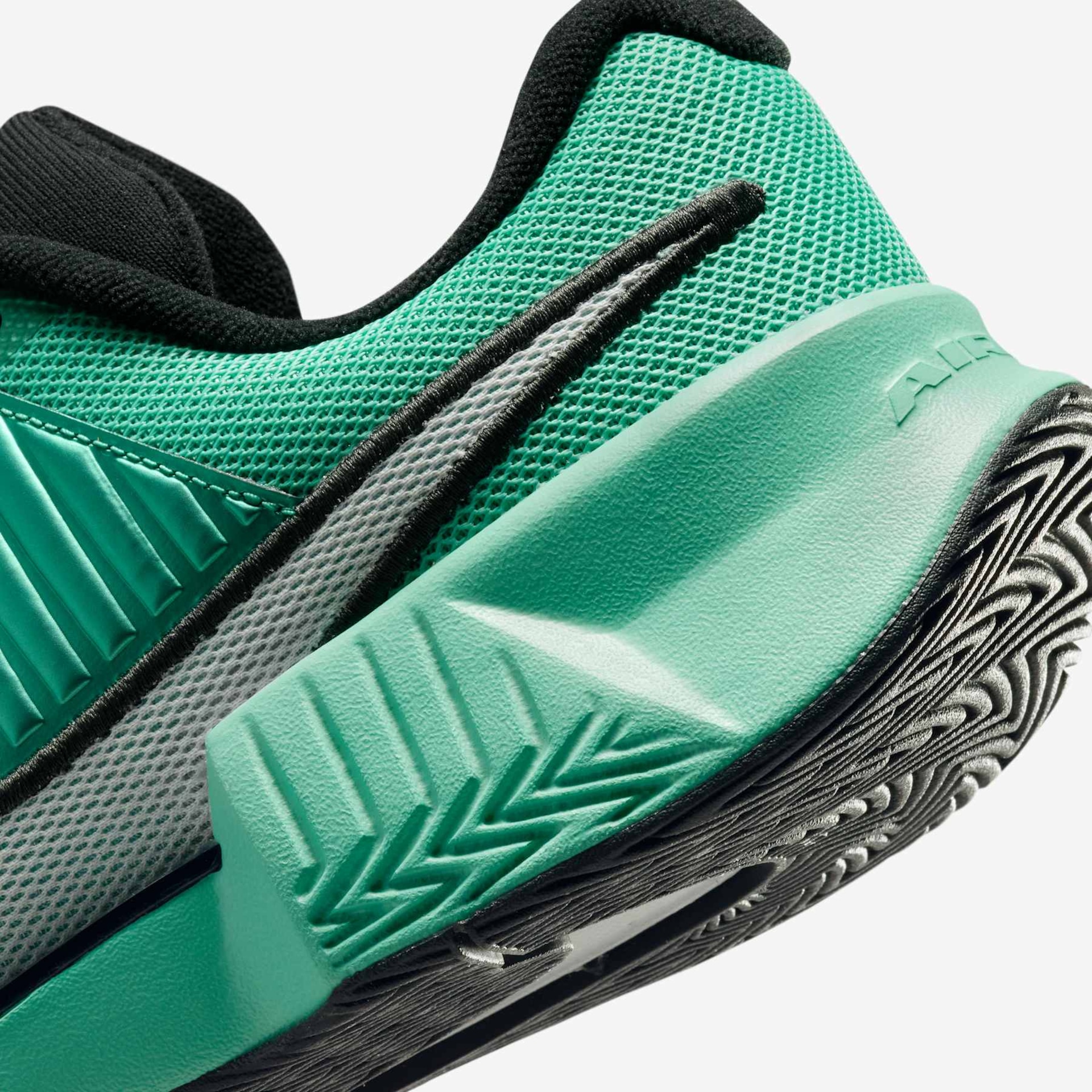 Tênis Nike Zoom GP Challenge Pro HC Premium Feminino - Foto 8