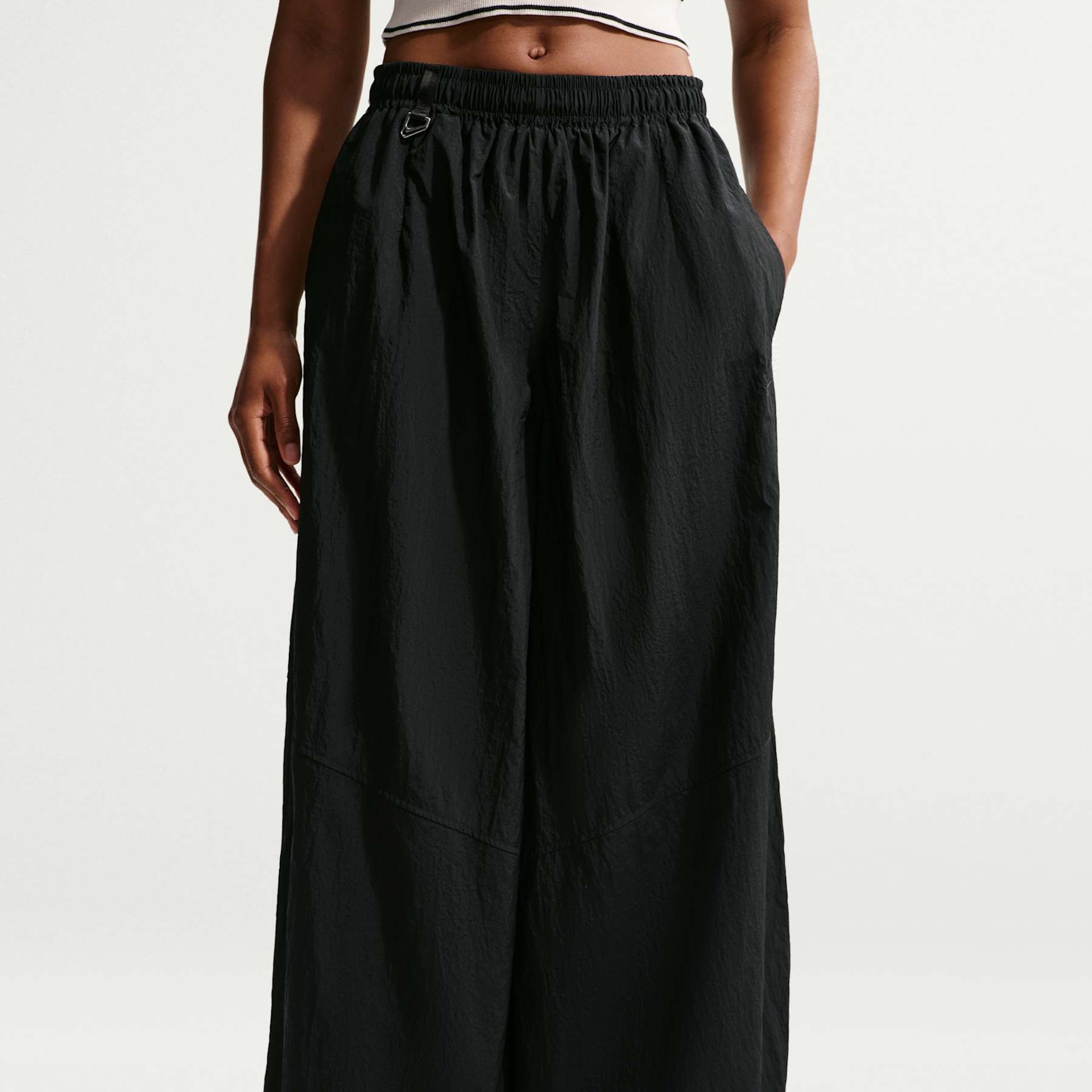 Calça Nike Balloon Track Feminina - Foto 2