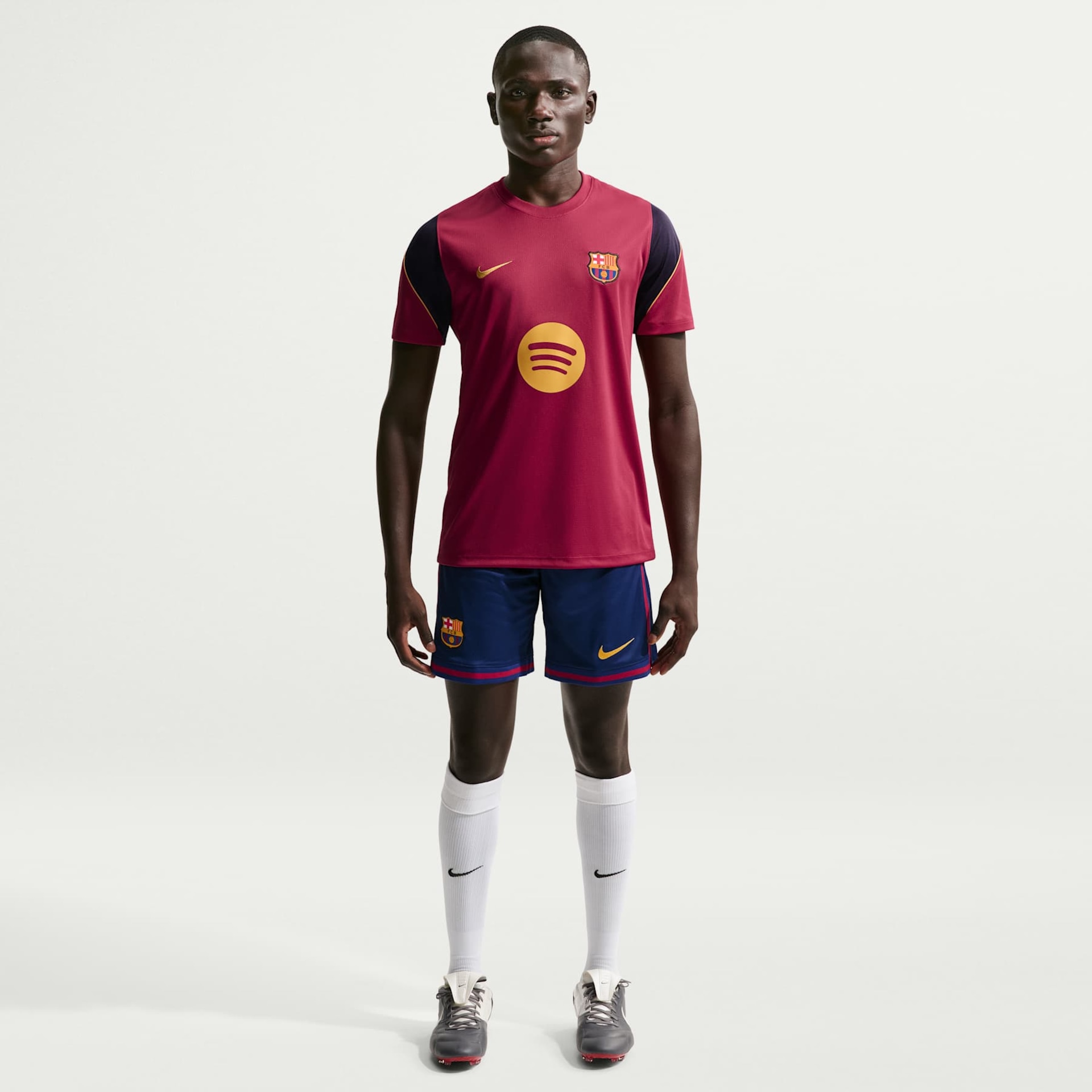 Camiseta Barcelona Nike Strike Masculina - Foto 3