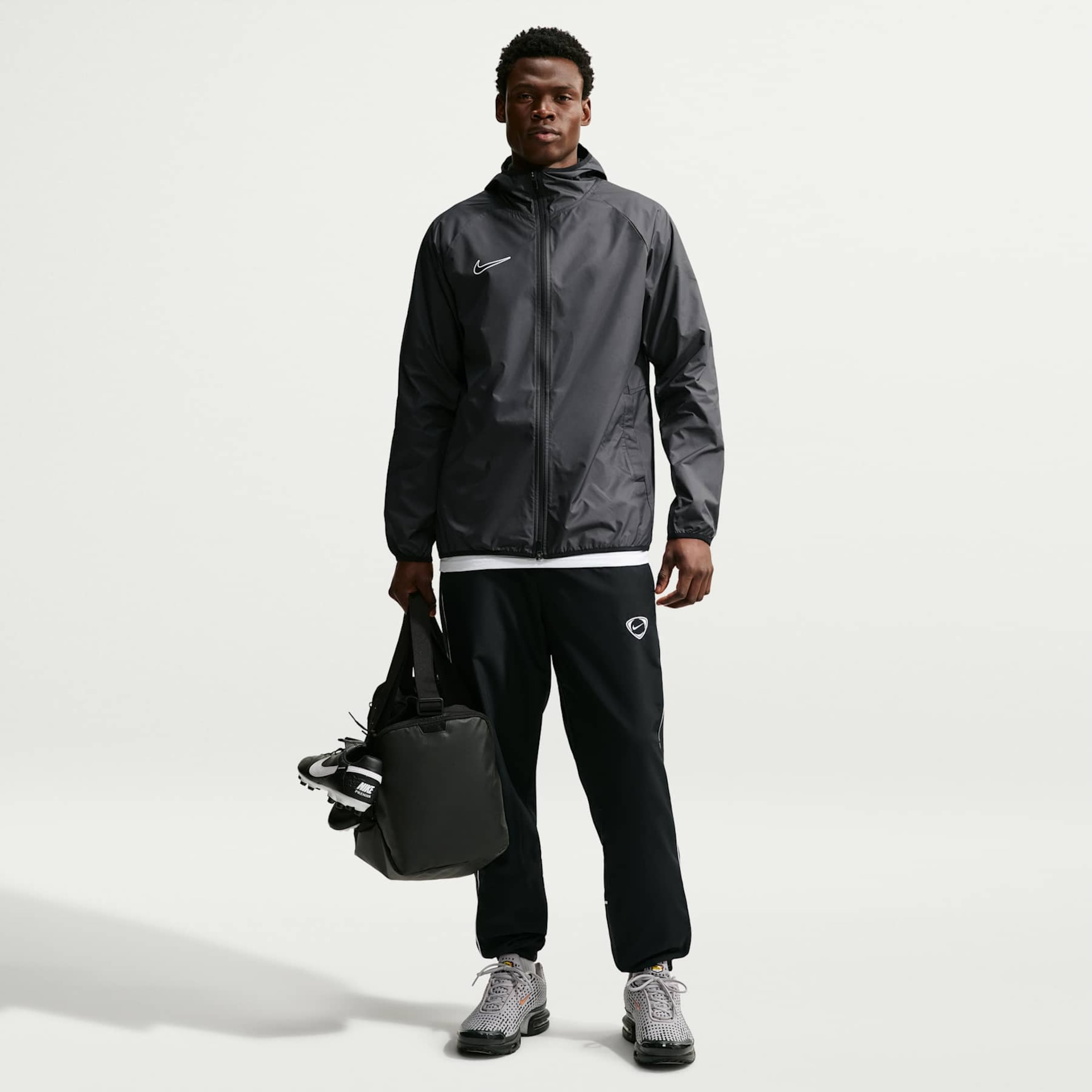 Jaqueta Nike Academy Impermeável Masculina - Foto 4