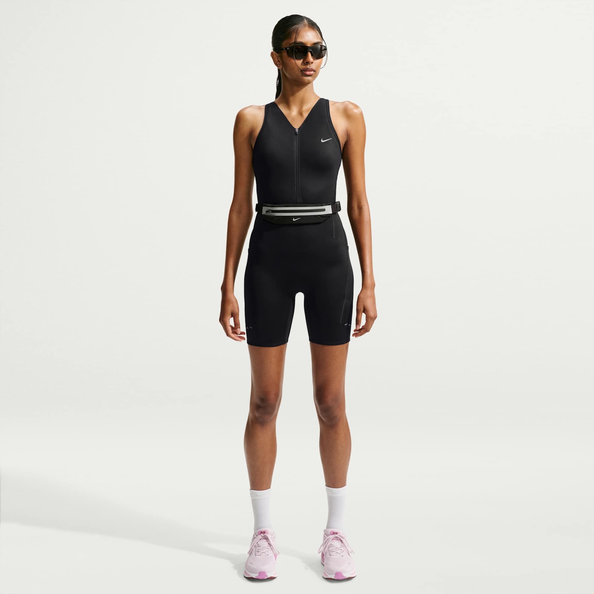 Imagem principal de Macacão Dri-FIT Nike Swift Feminino