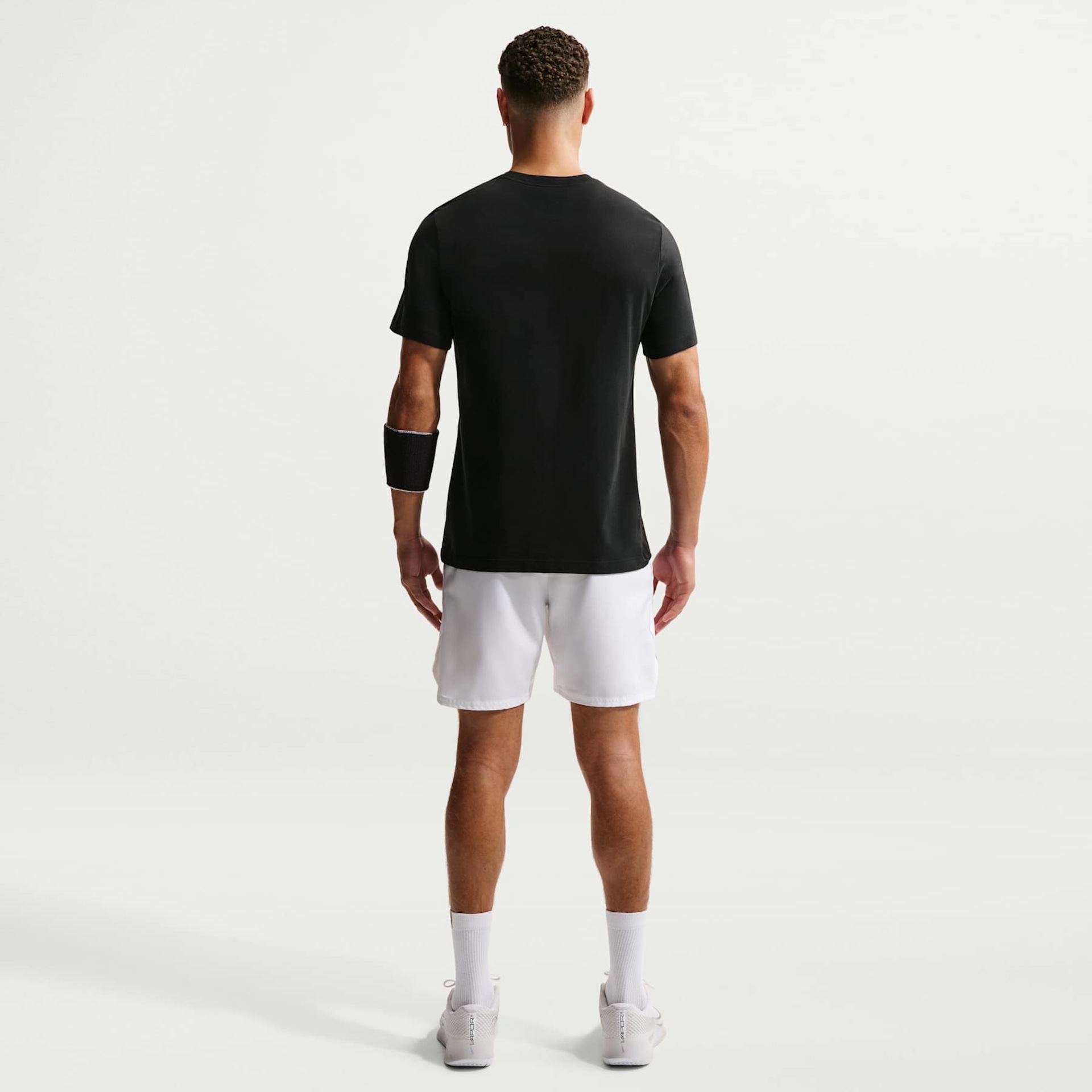 Camiseta Dri-FIT Nike Court French Open Masculina - Foto 5