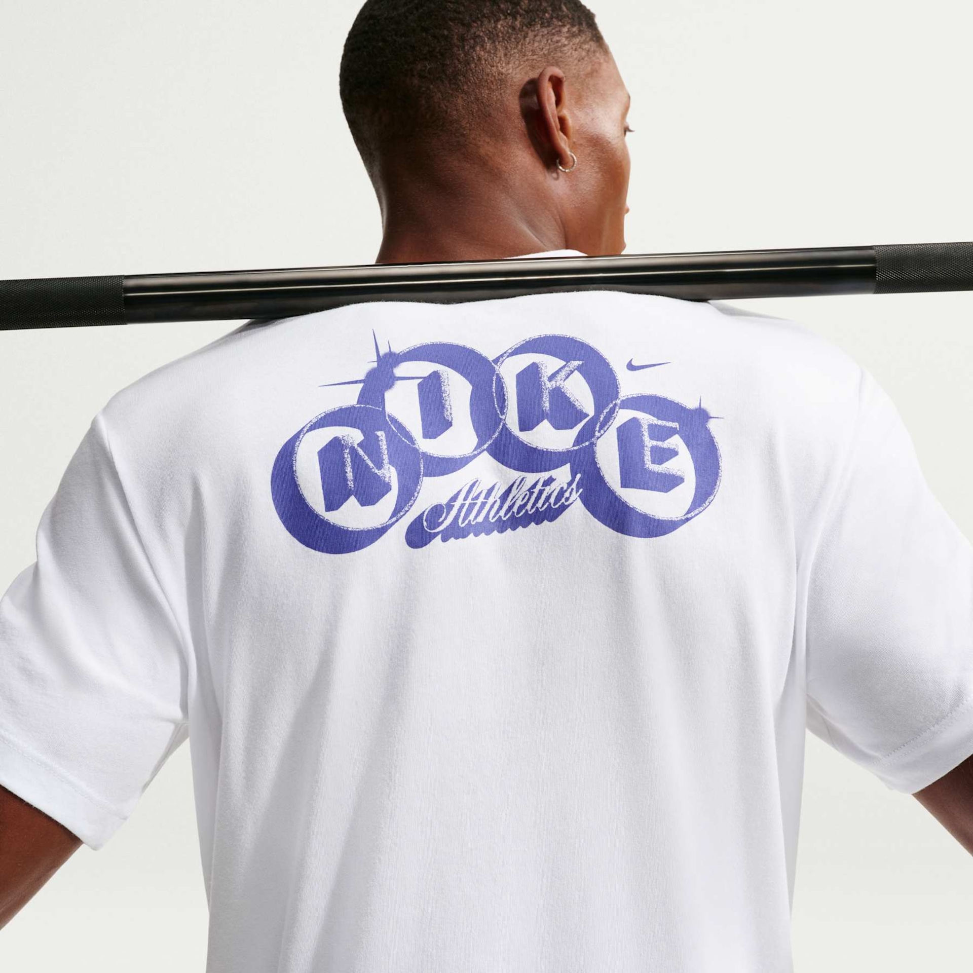 Camiseta Dri-FIT Nike Athletics Masculina - Foto 2