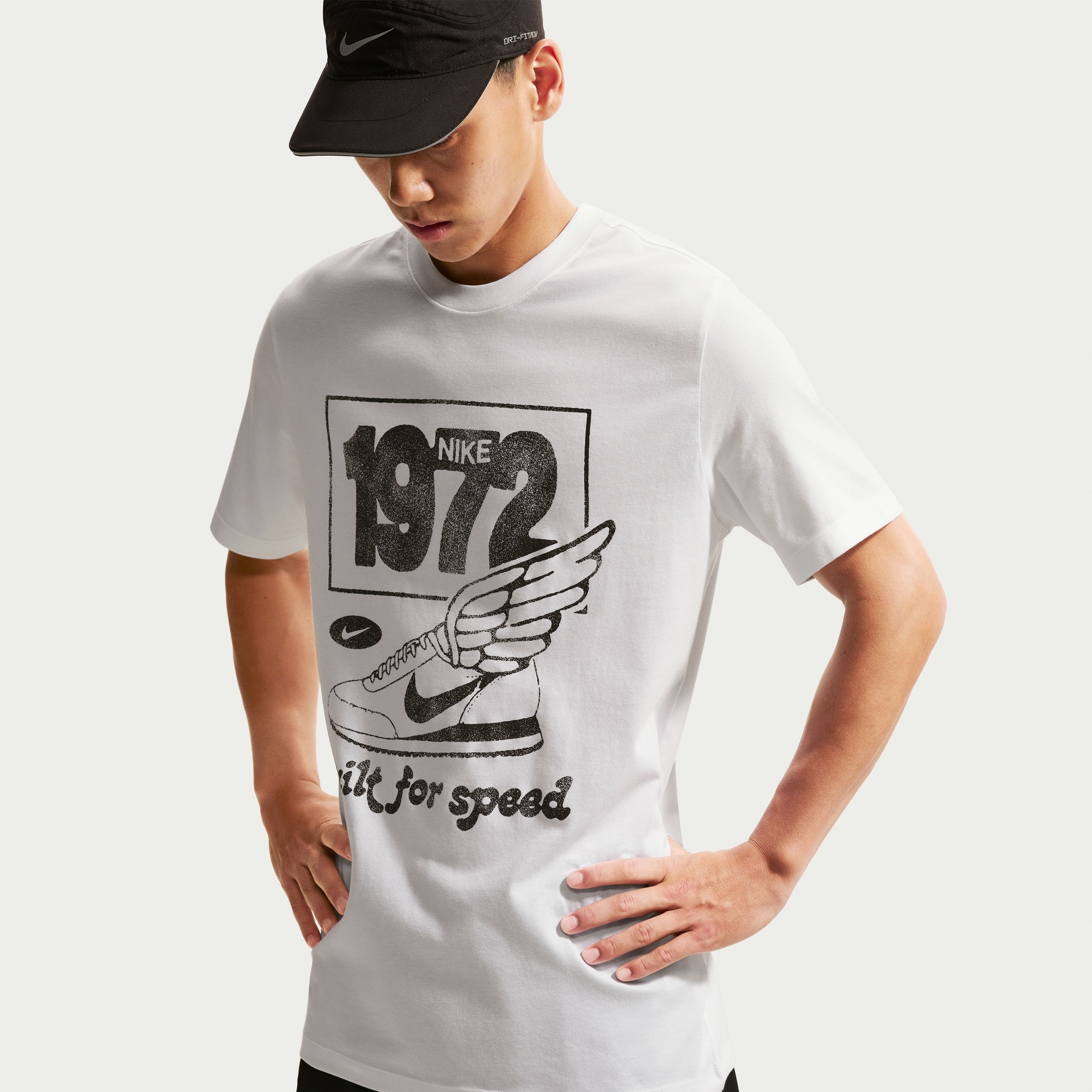 Camiseta Dri-FIT Nike Run DNA Masculina - Foto 2
