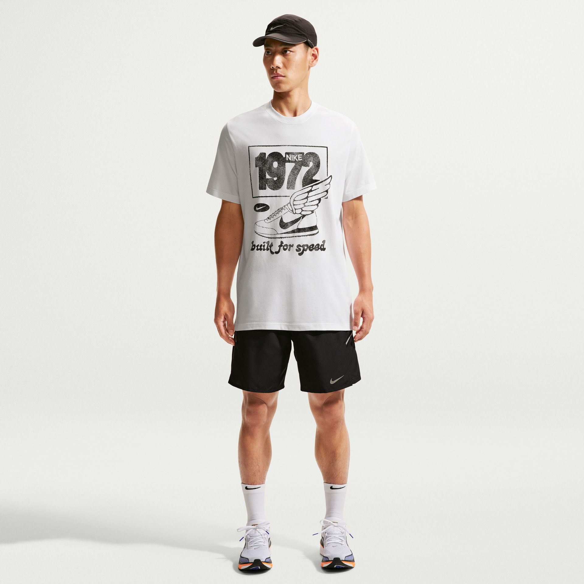 Camiseta Dri-FIT Nike Run DNA Masculina - Foto 3