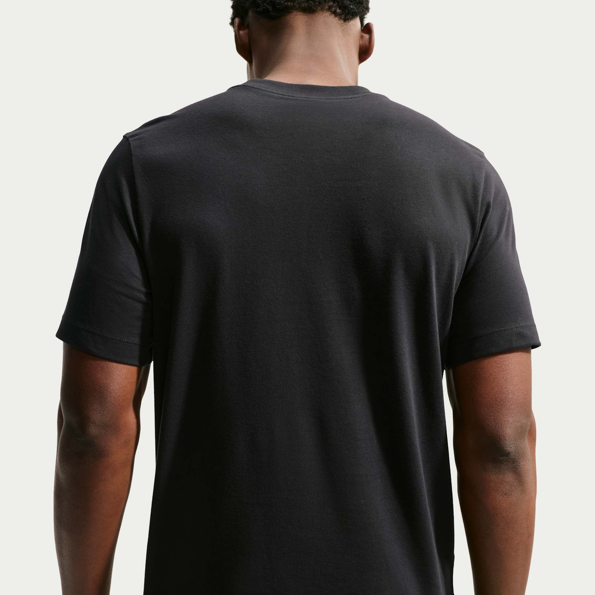 Camiseta Dri-FIT Nike Run DNA Masculina - Foto 2