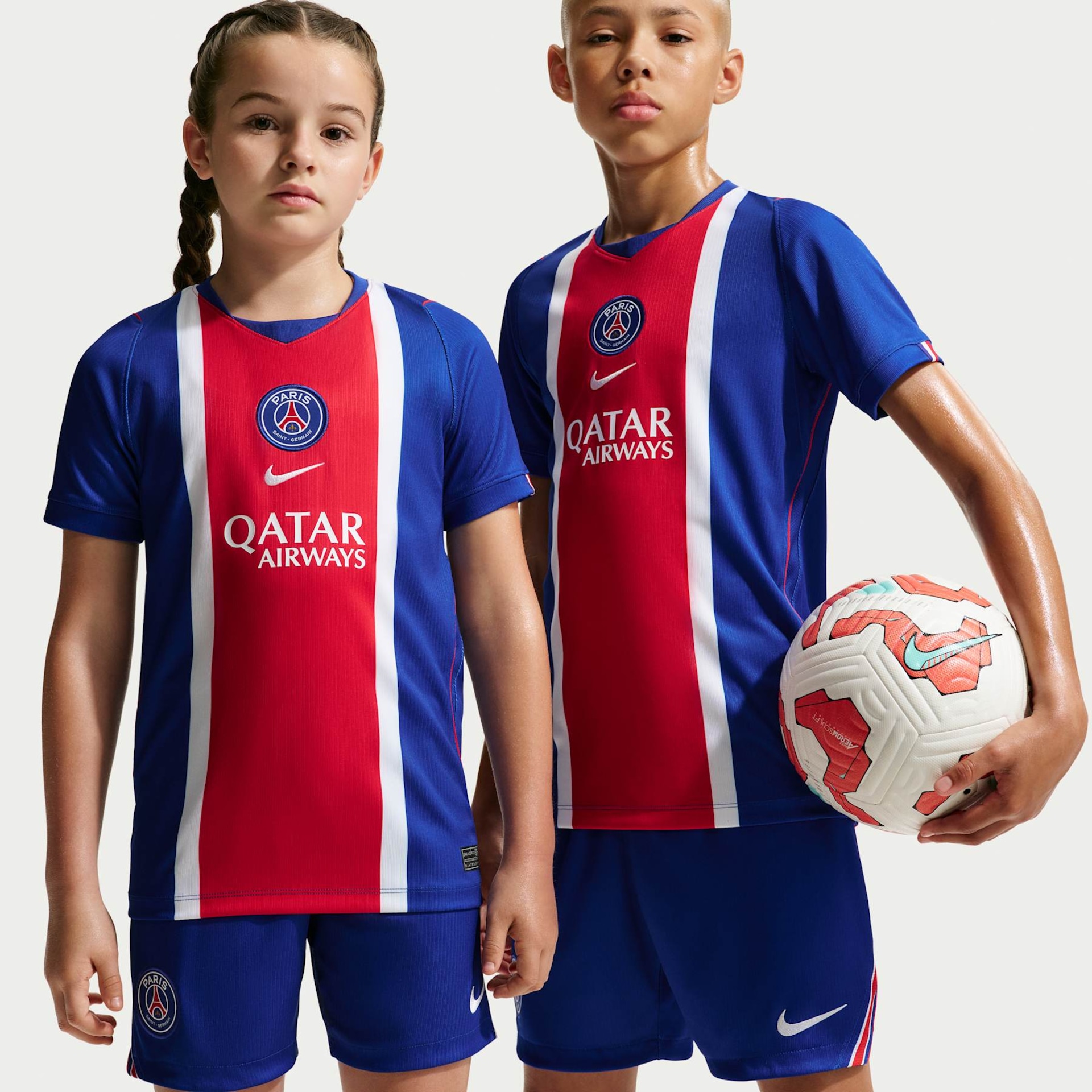 Imagem principal de Camisa Paris Saint-Germain Nike I 2026/27 Torcedor Pro Infantil