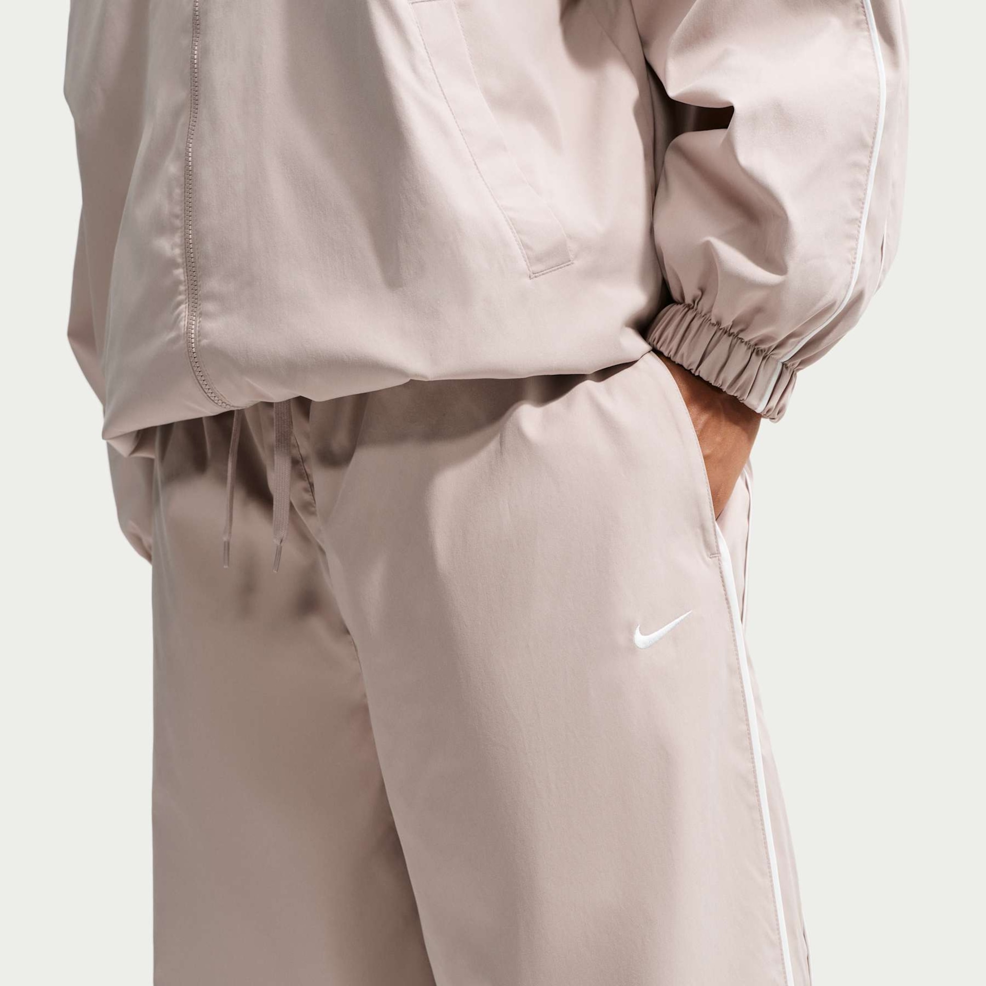 Calça Nike Essential Track Loose Feminina - Foto 4
