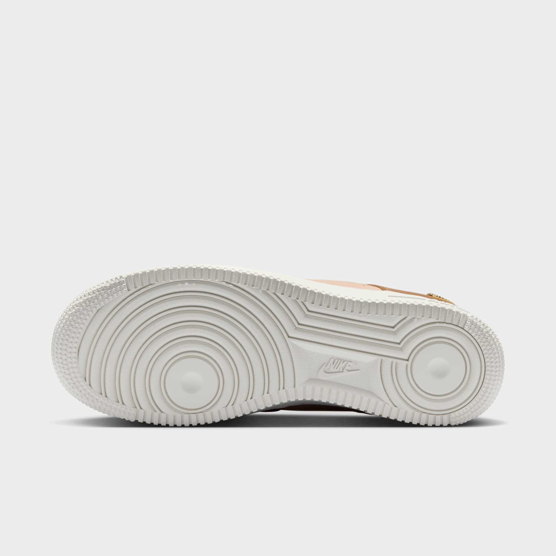 Tênis Nike Air Force 1 '07 Low Feminino - Foto 2