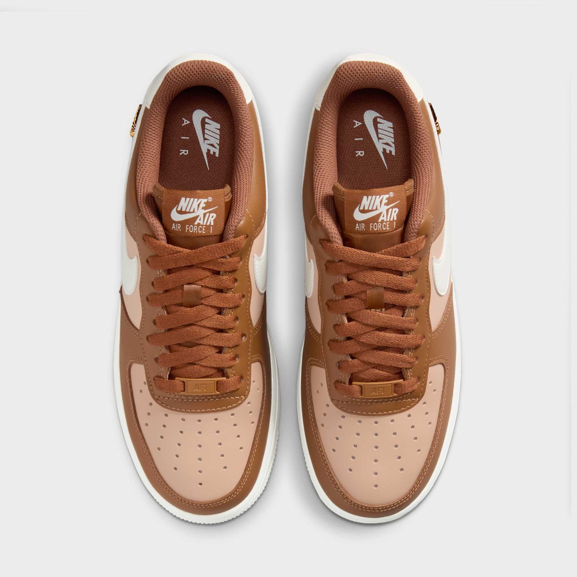Tênis Nike Air Force 1 '07 Low Feminino - Foto 4