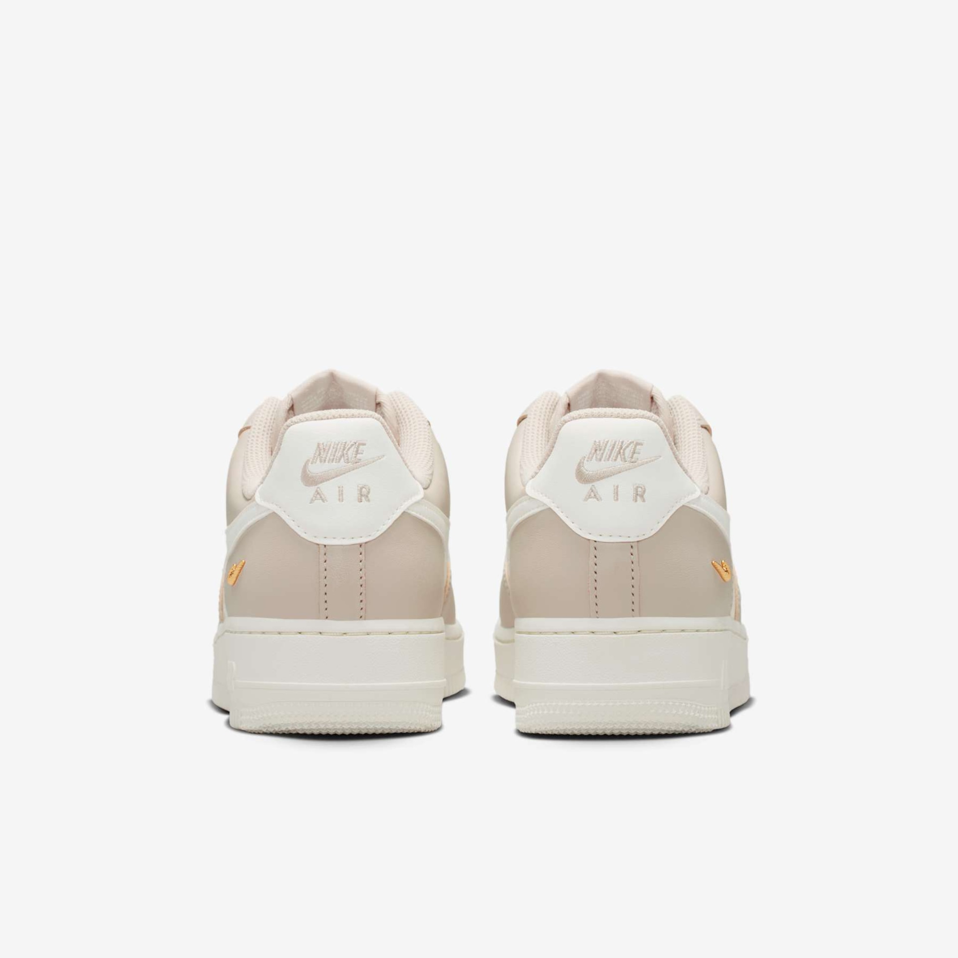Tênis Nike Air Force 1 '07 Low Feminino - Foto 6