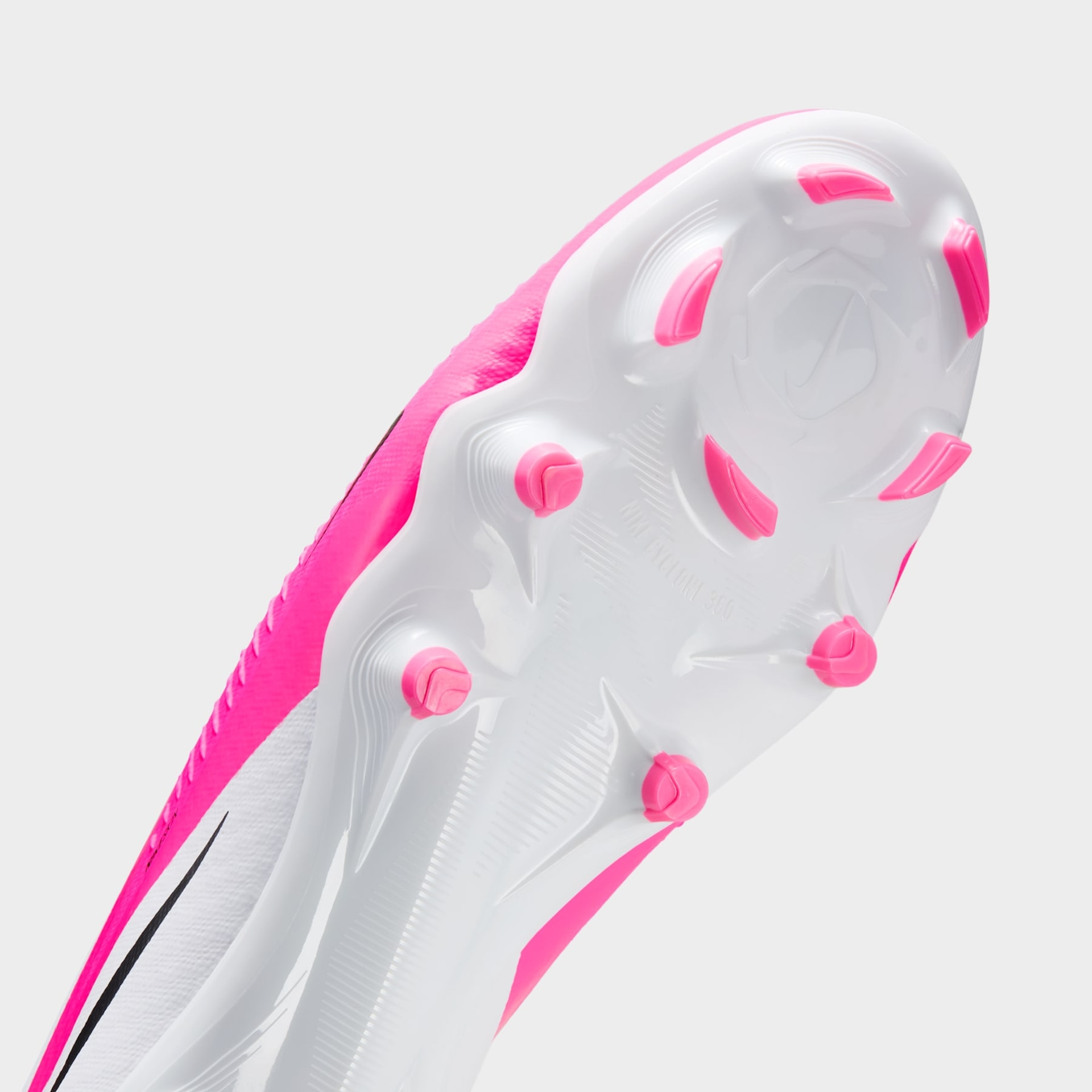Chuteira Campo Nike Phantom 6 Academy Low - Foto 7